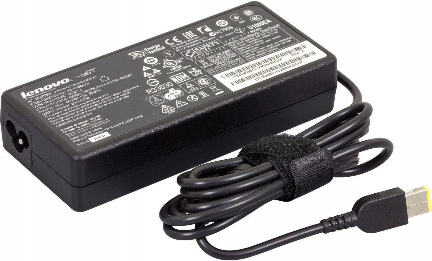 Lenovo Napájecí adaptér 135W 20V