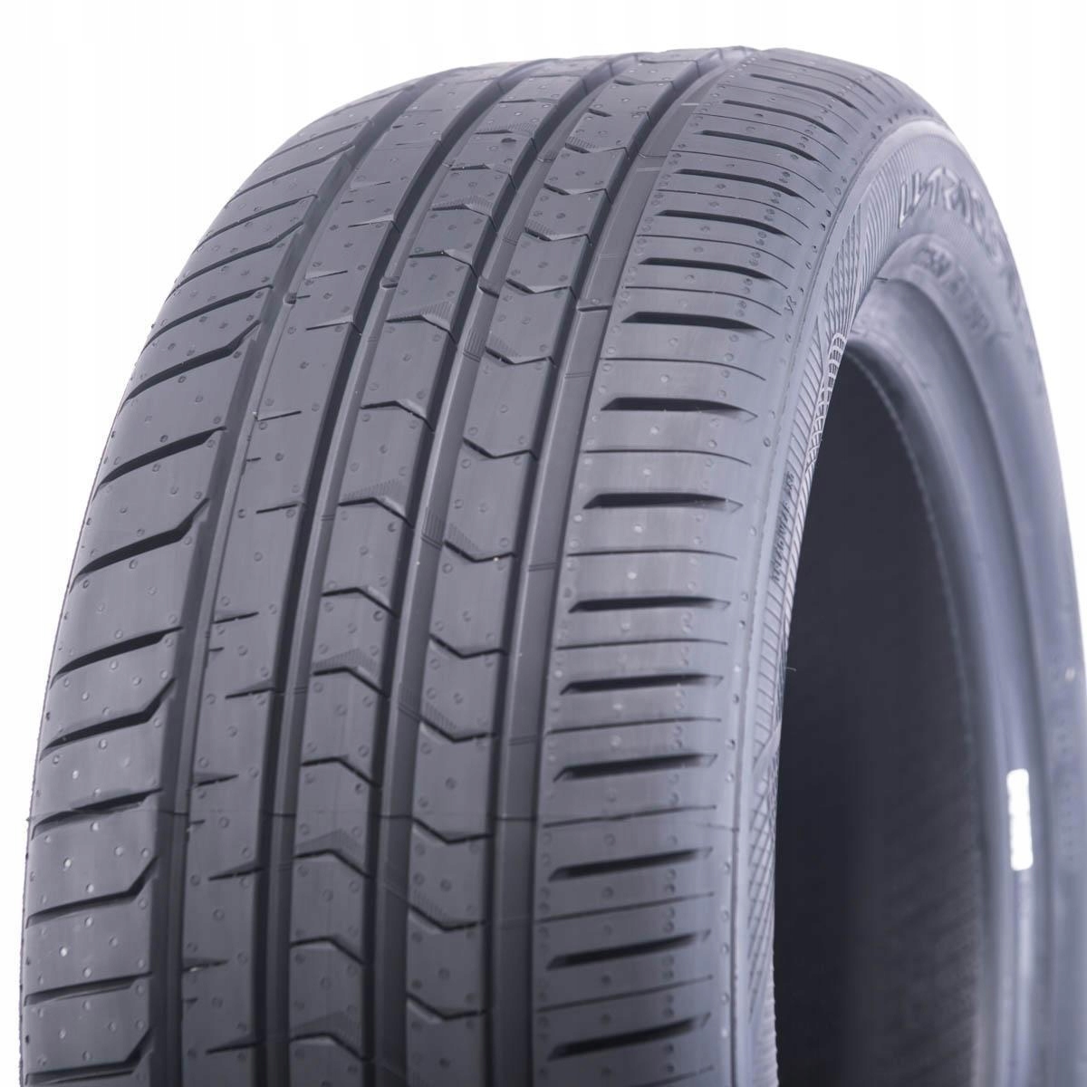 4X летние шины 235/45R18 Vredestein Ultrac Satin