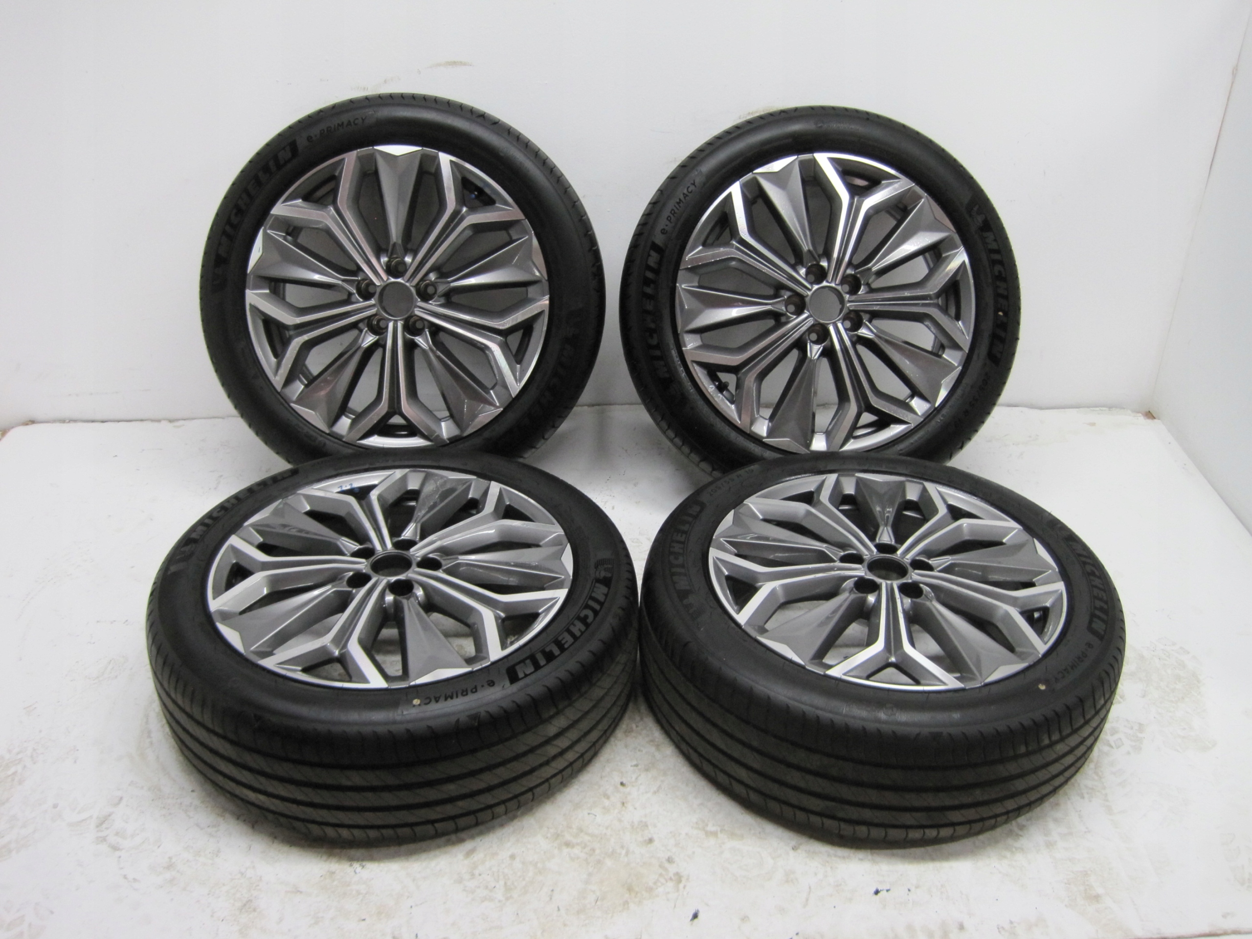 wheels discs tyres CITROEN DS4 DS R19 21R