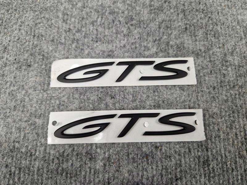 PORSCHE CAYENNE GTS 9Y0 EMBLEMAT ZNACZEK LOGO NAPIS NOWY ORYGINAŁ