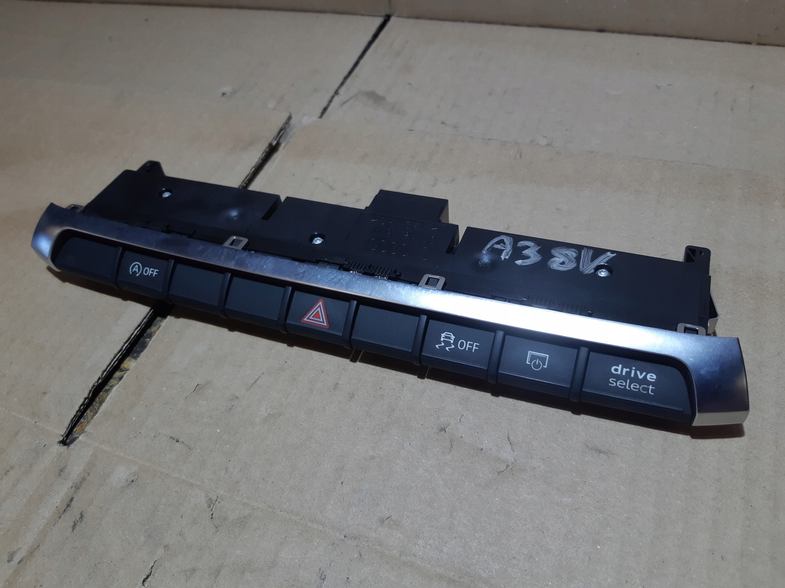 AUDI A3 8V Bedienteil PRZYCISKI 8V0925301BA