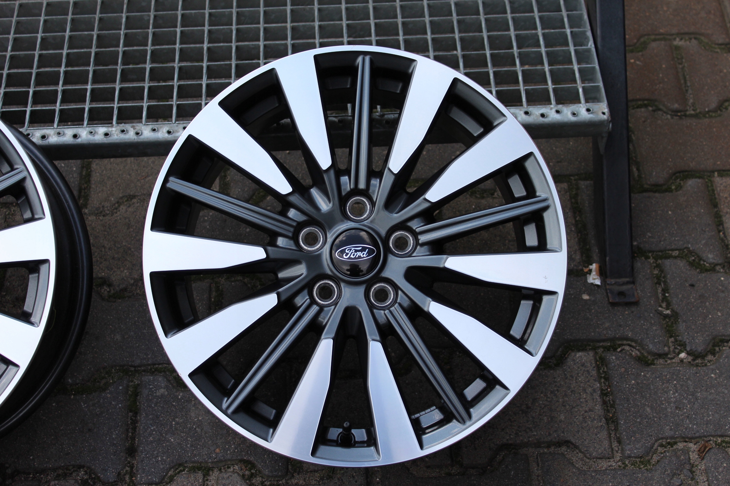 disk hliníkový Ford OE 7.0" x 17" 5x108 ET 50