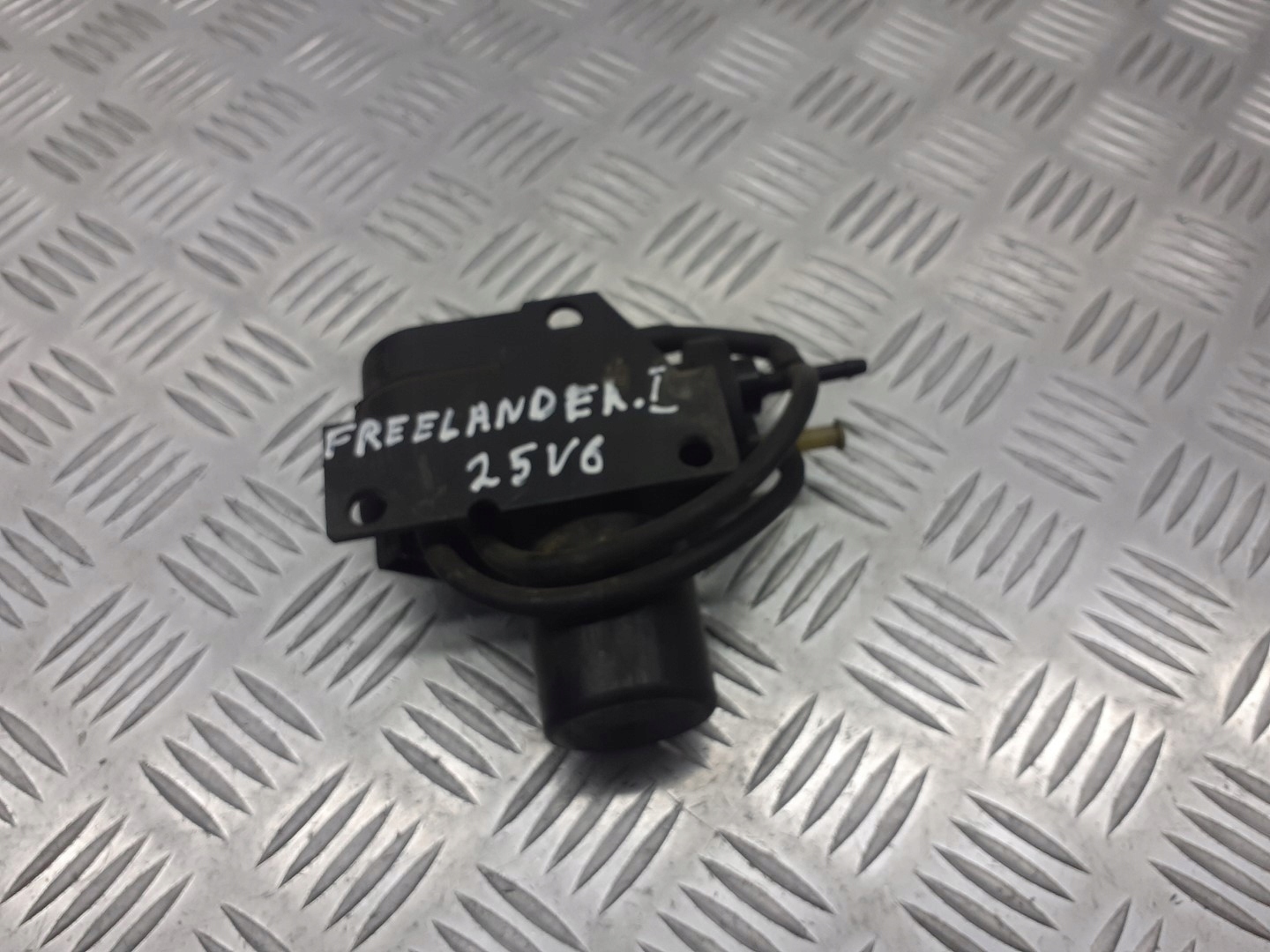 POMPKA ZAMKA CENTRALNEGO FREELANDER I 003572