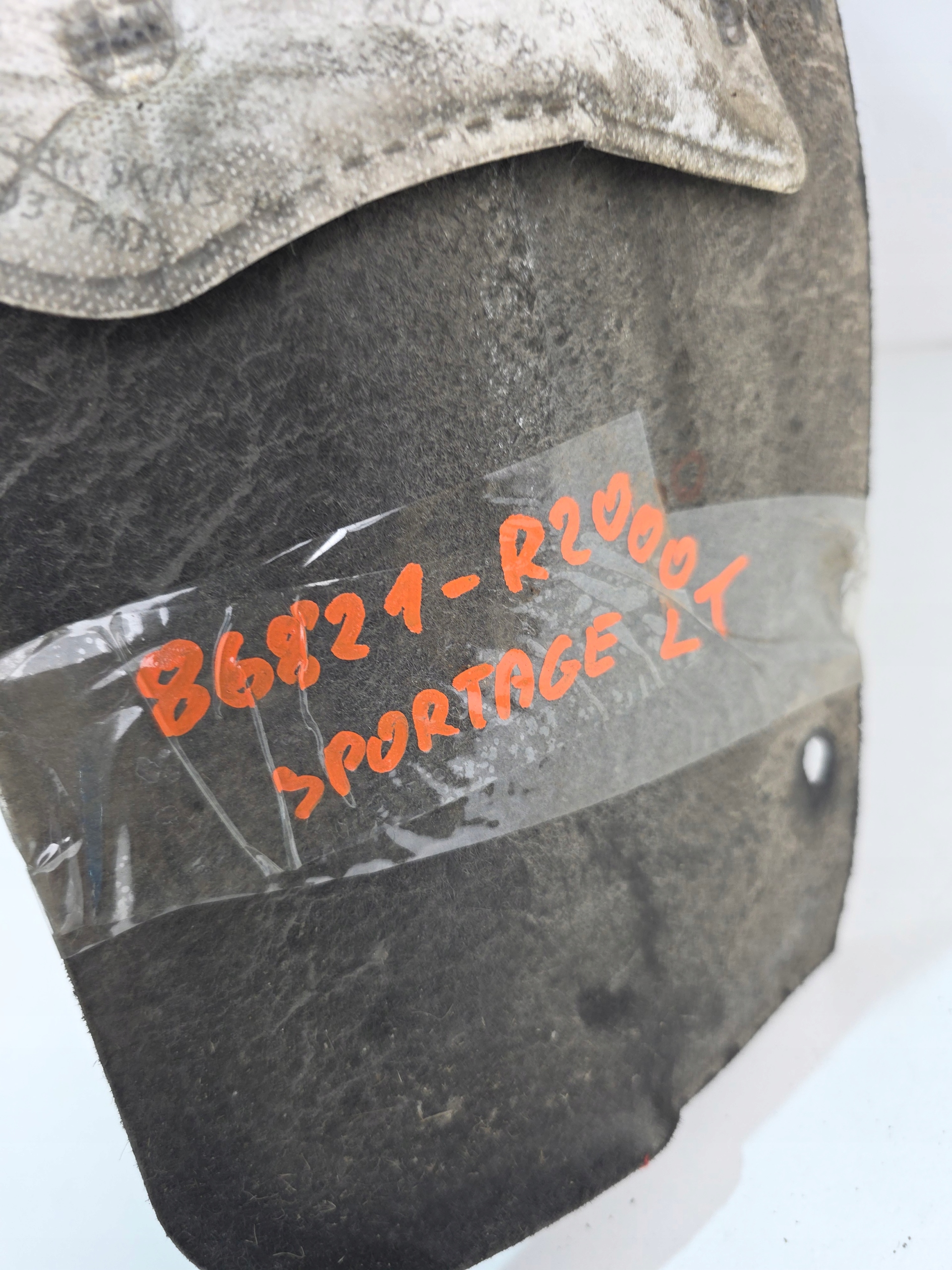 mudguard left rear. KIA SPORTAGE V 86821-R2000