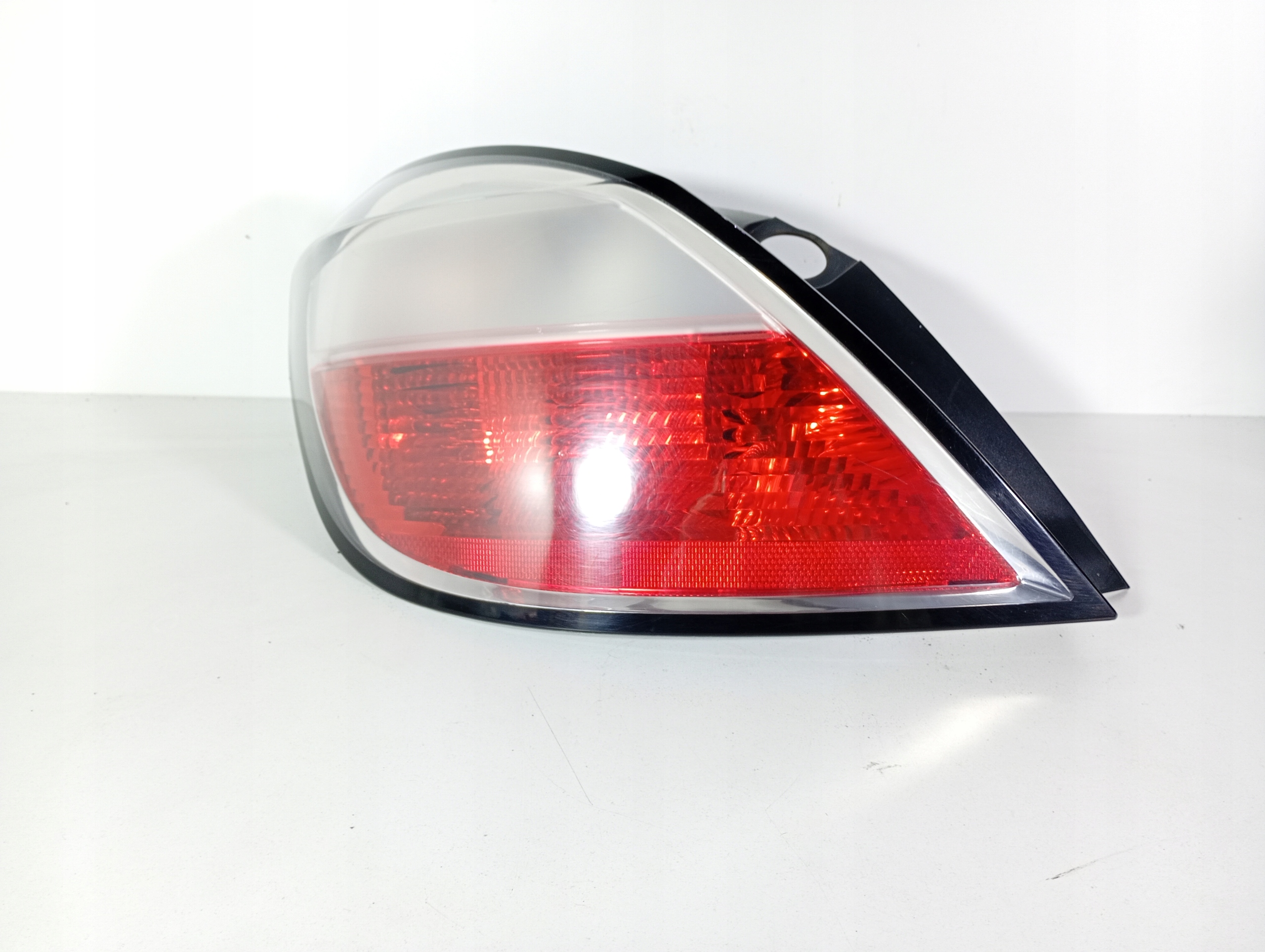 Opel Astra H 04-14 light left rear rear part