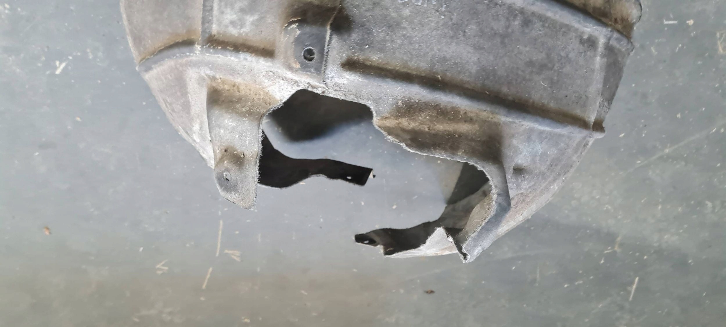 Q5 80A SQ5 mudguard right right front front MATERIAL original 80A821172E