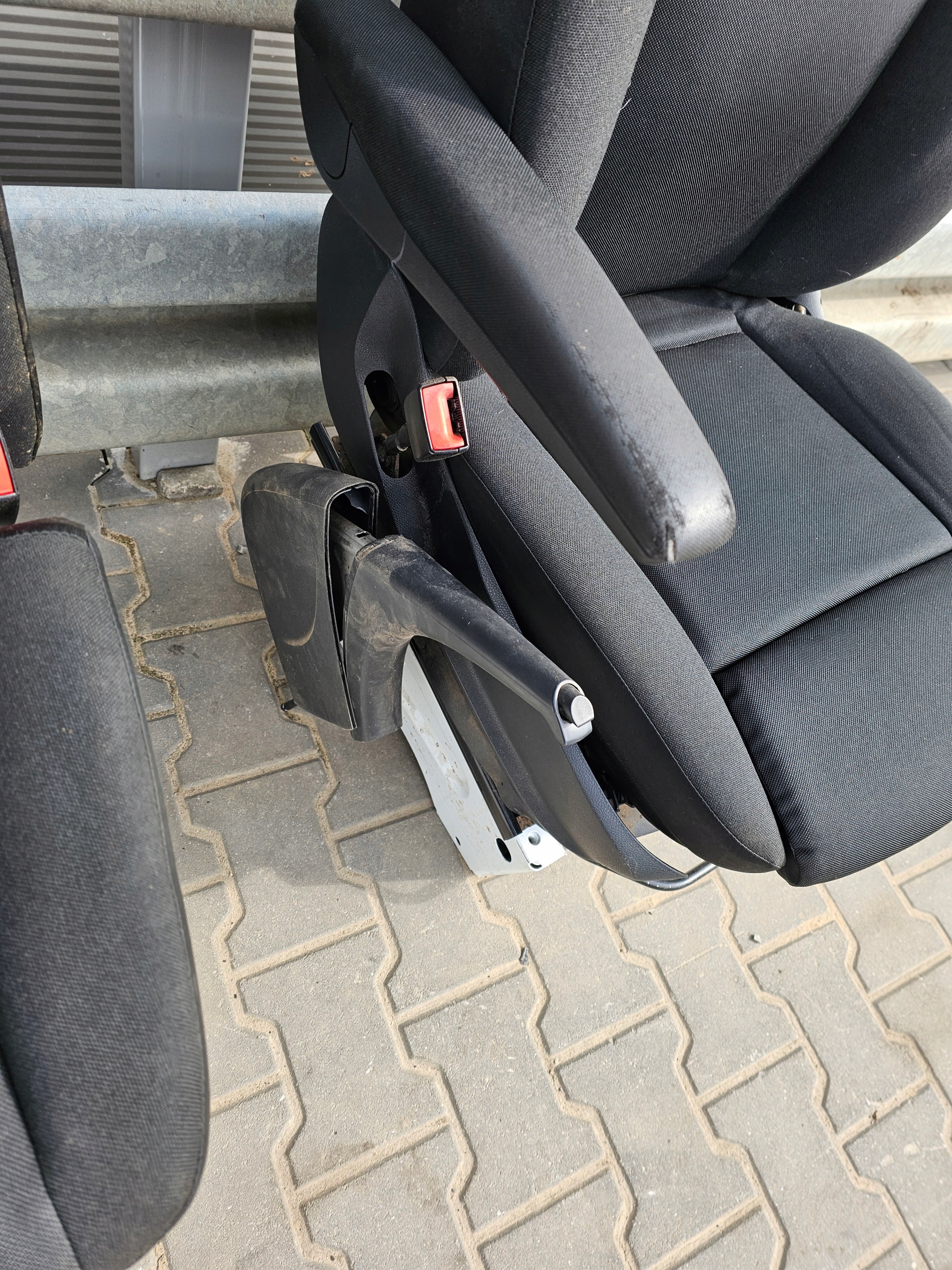 MERCEDES SPRINTER W907 W910 311 seats front front 1+2 original EUROPA