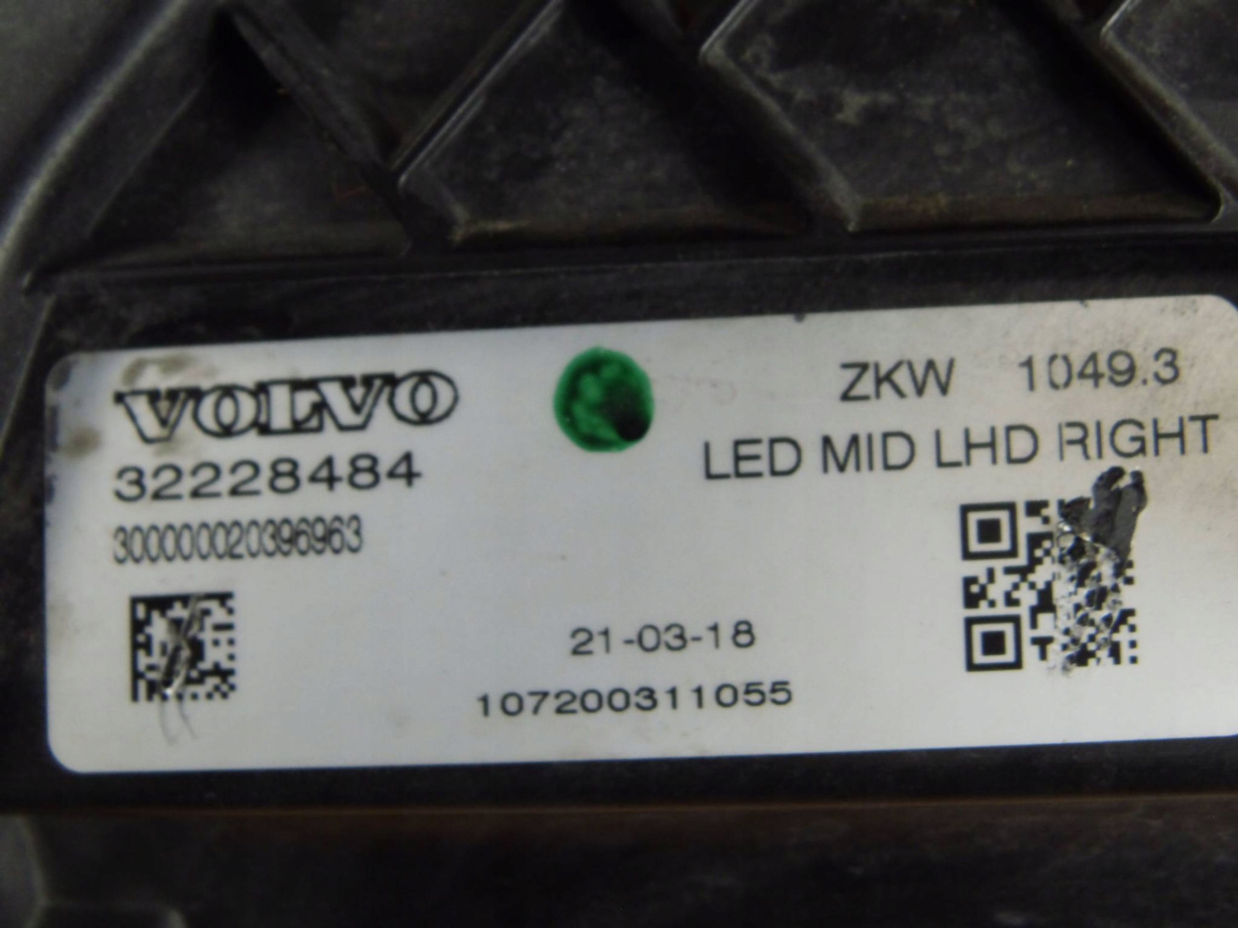 Volvo V40 II 2016-2019 LIFT light right front front right 32228484