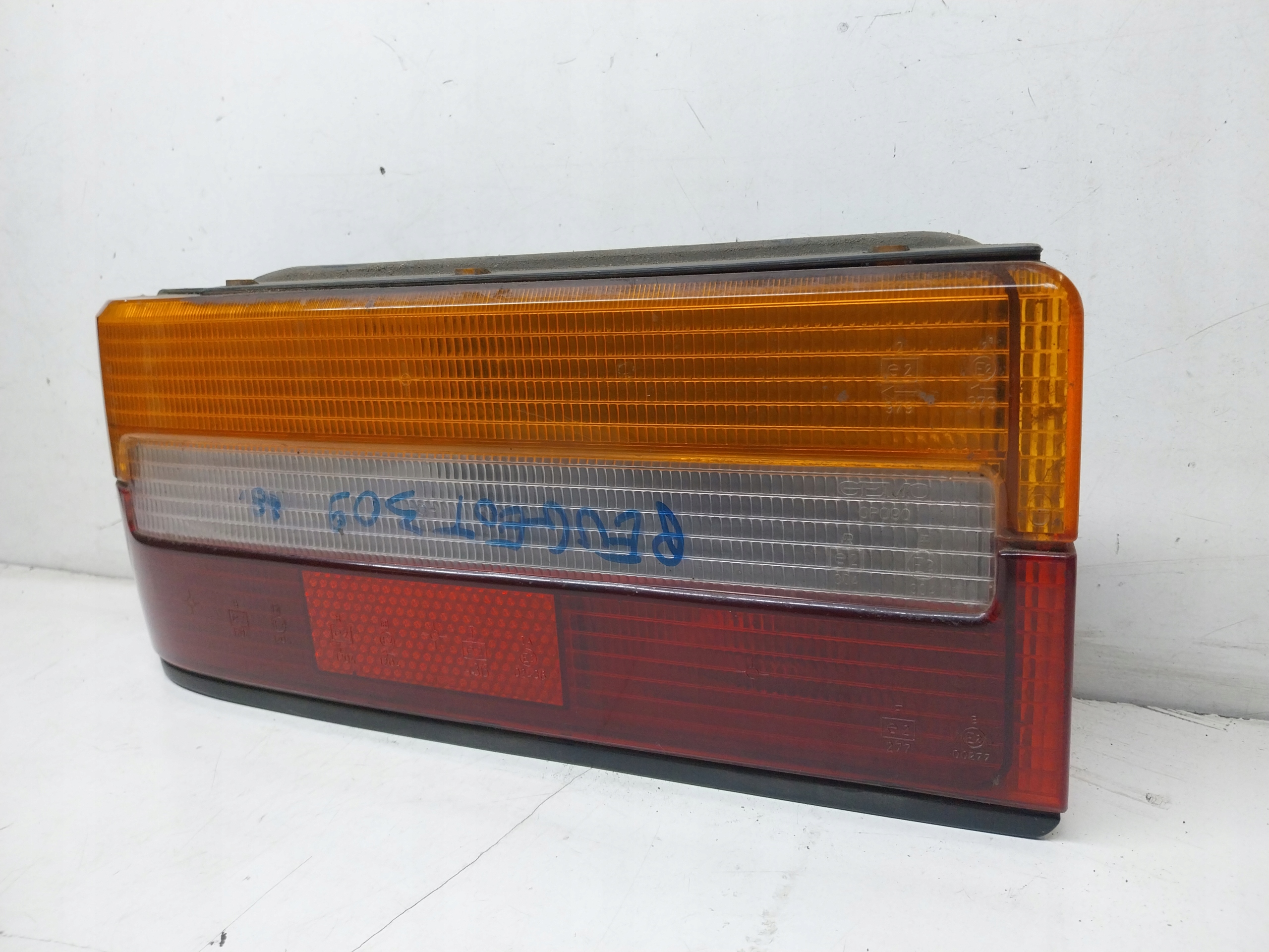 light left rear part PEUGEOT 309-86-89