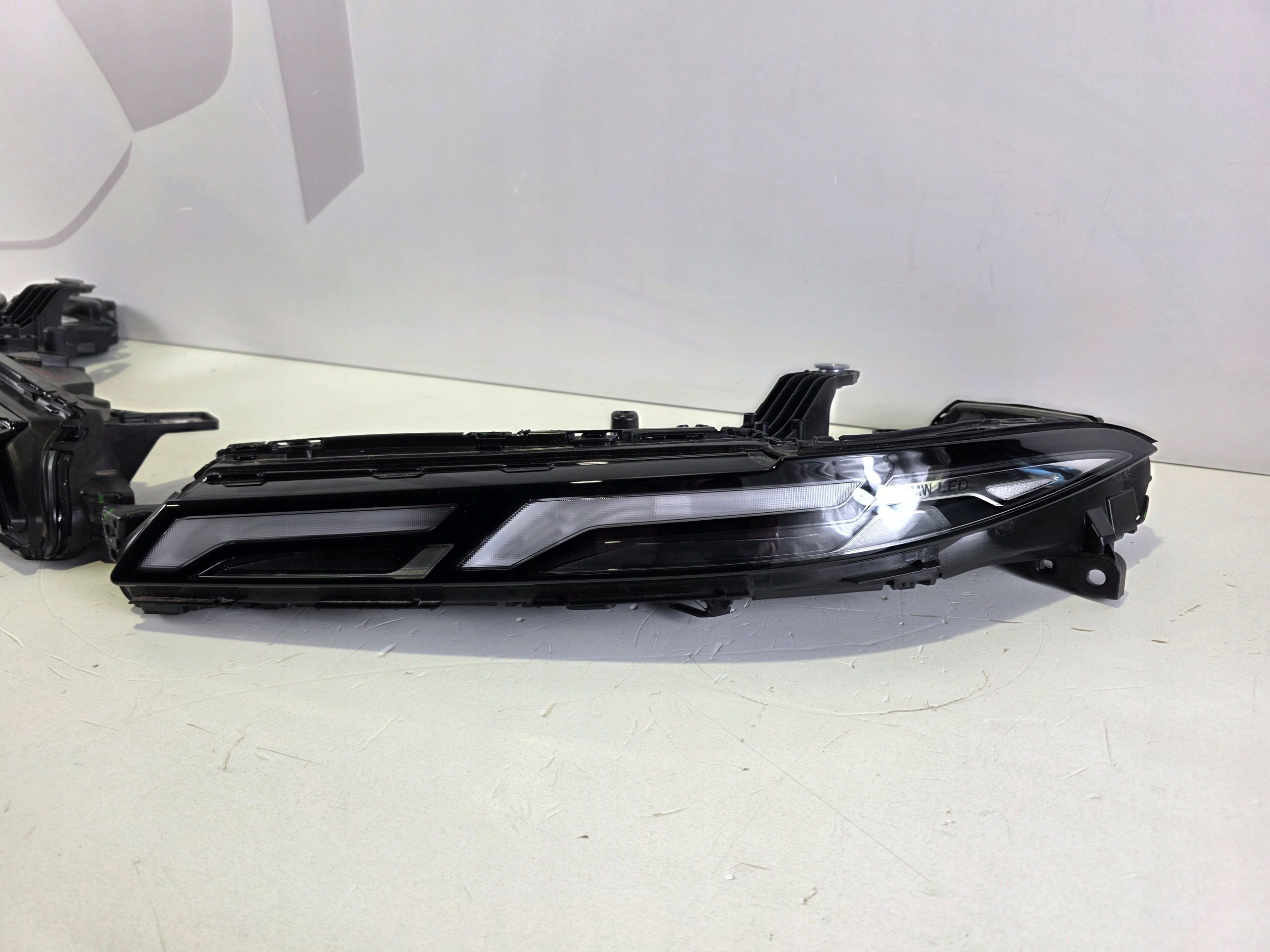 lights front upper BMW X7 G07 LCI DRL FULL LED 9880594 9880593