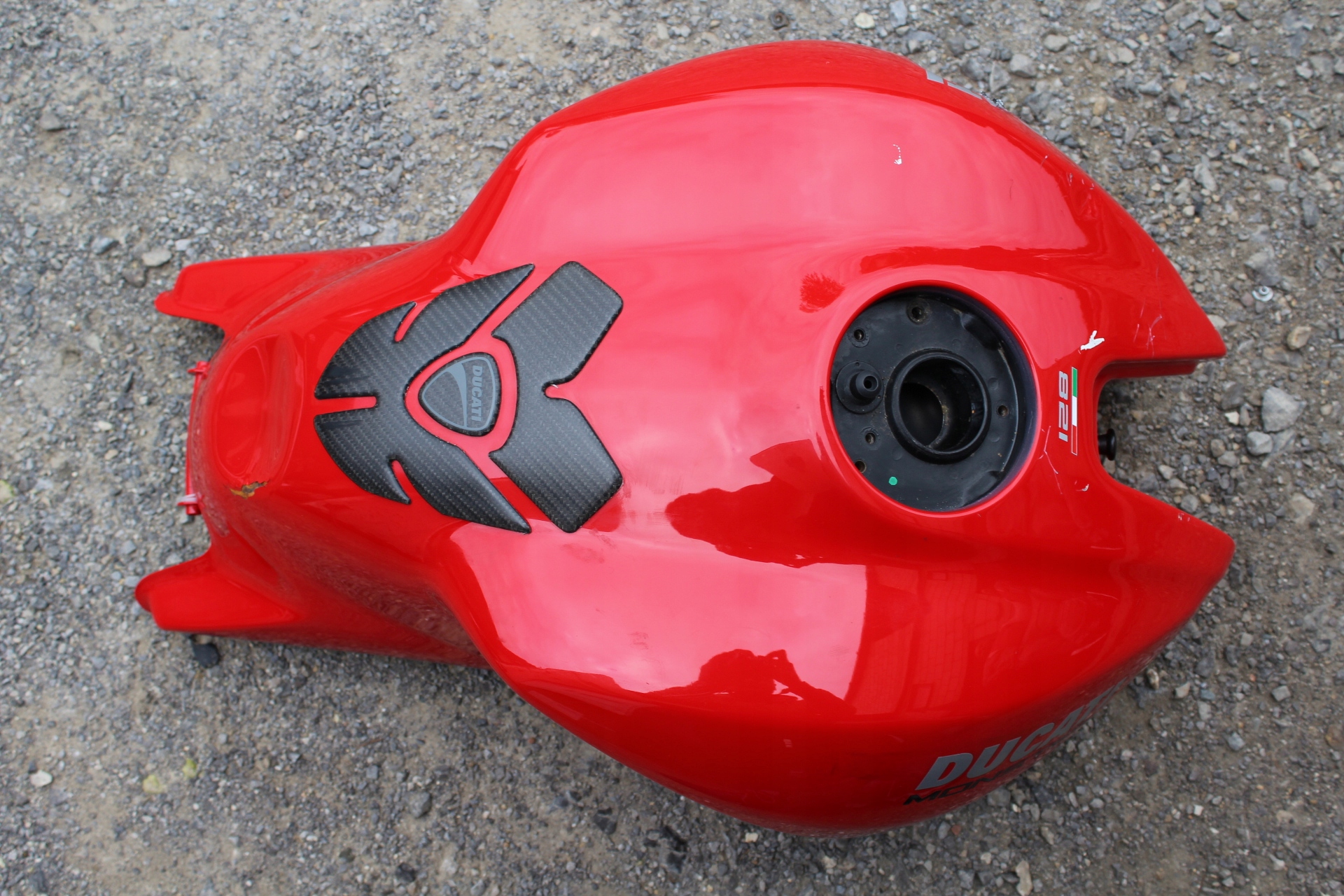 CNCUI892.28 - DUCATI 821 MONSTER 15R БАК ТОПЛИВНЫЙ БАК