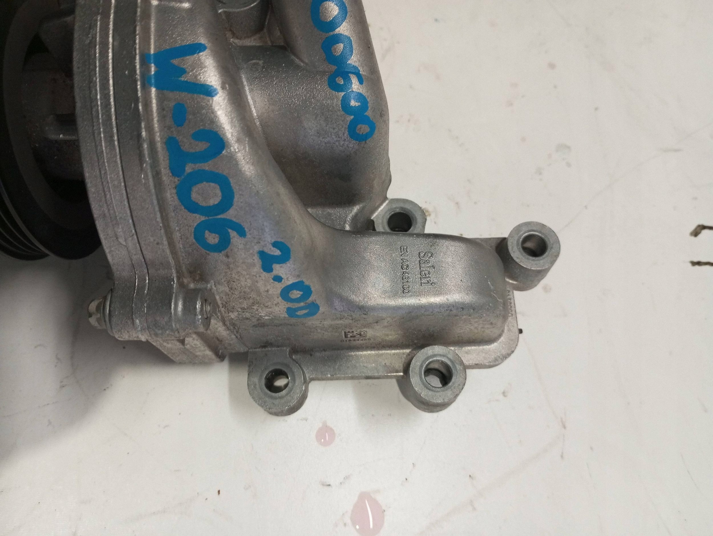 water pump MERCEDES C KLASA W206 2,0D A6542000600