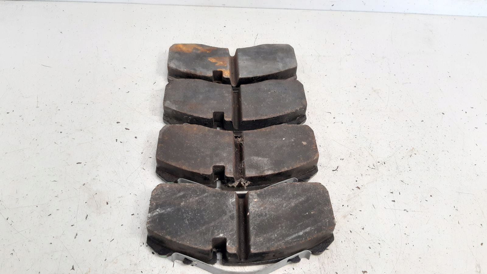 desticky předek Mercedes Actros A0004216710