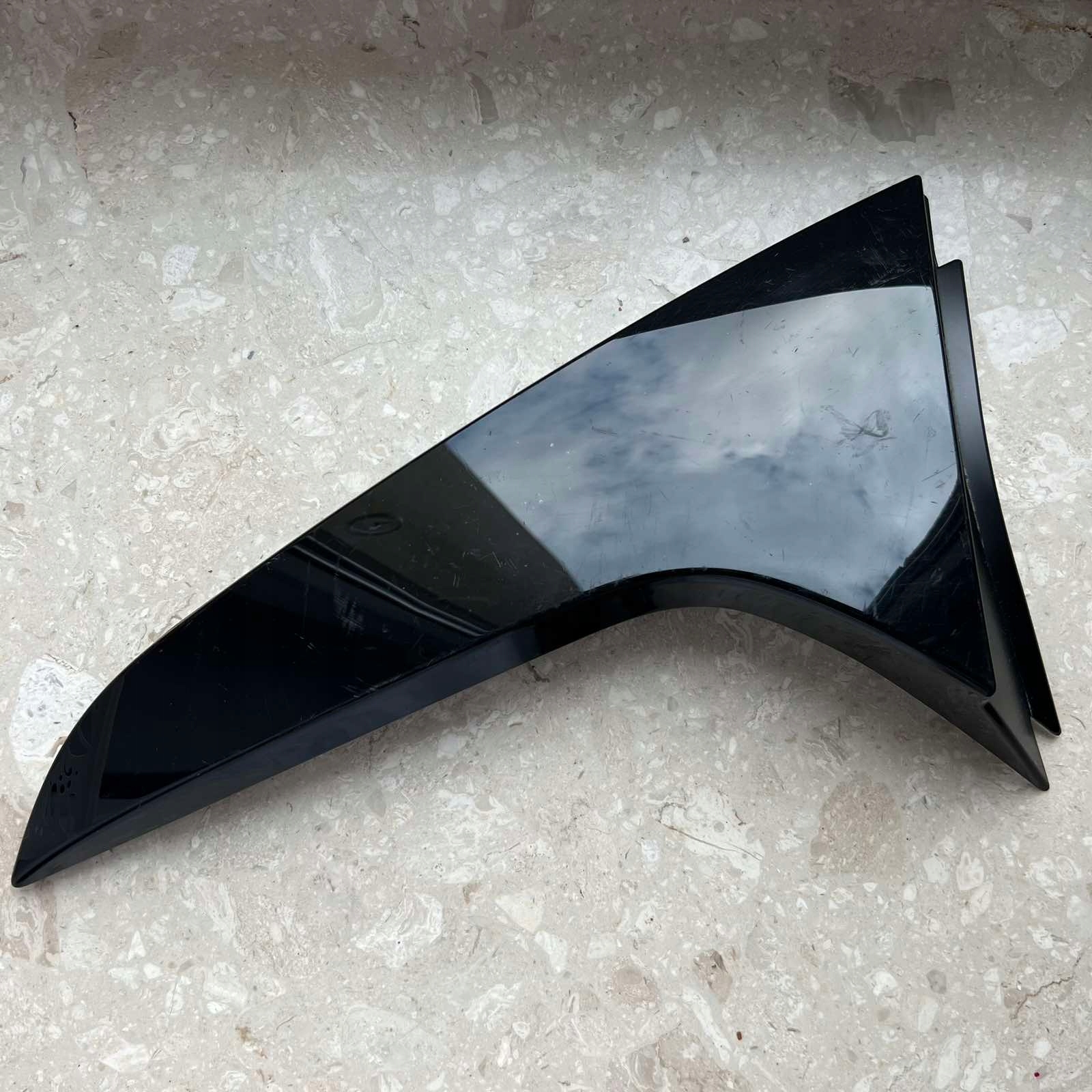 FORD FOCUS MK4 2018-> KOMBI moulding bonnet left JX7B-442A93-D