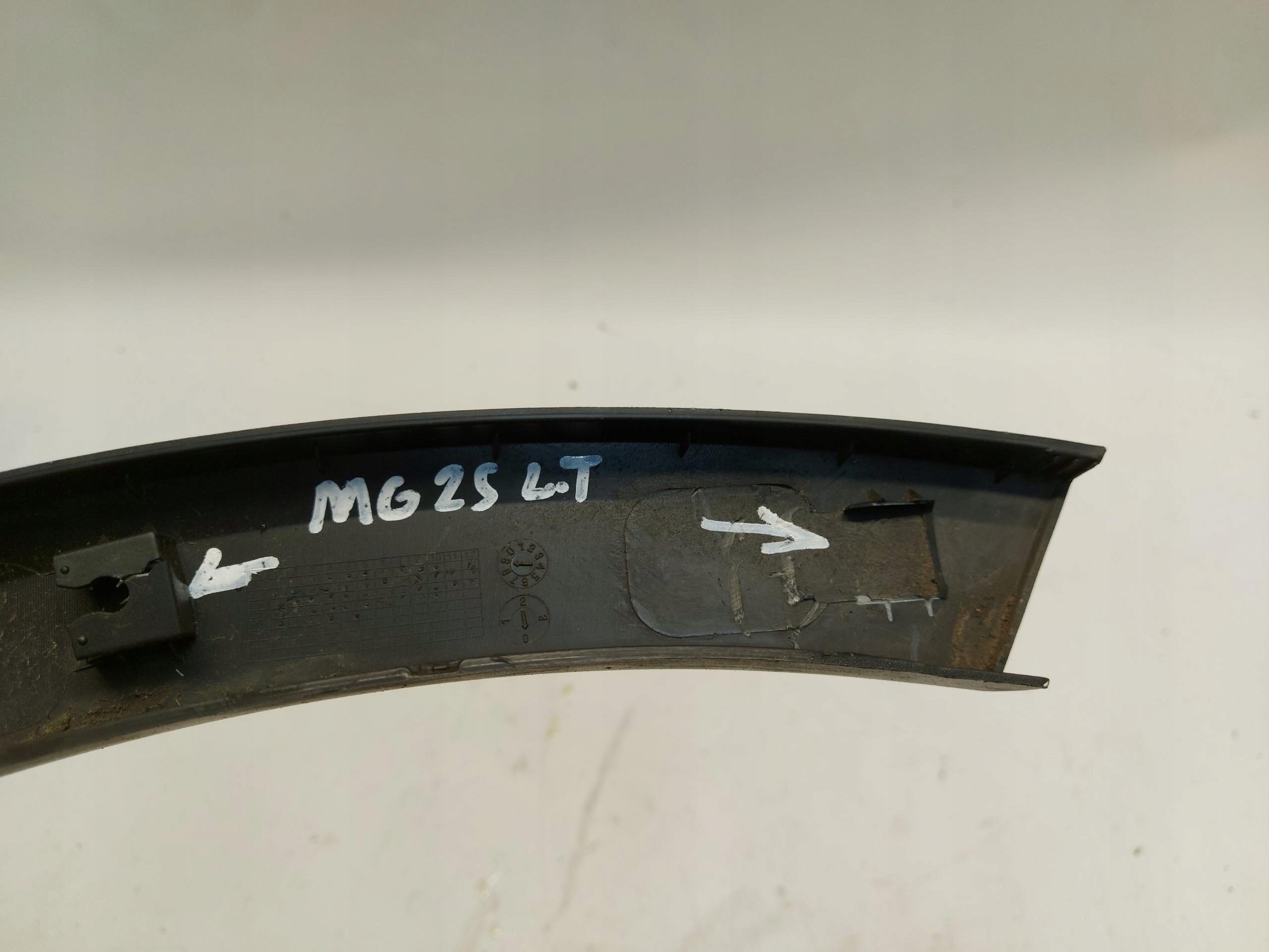 MG ZS modanatura parafango posteriore sinistra 10734127