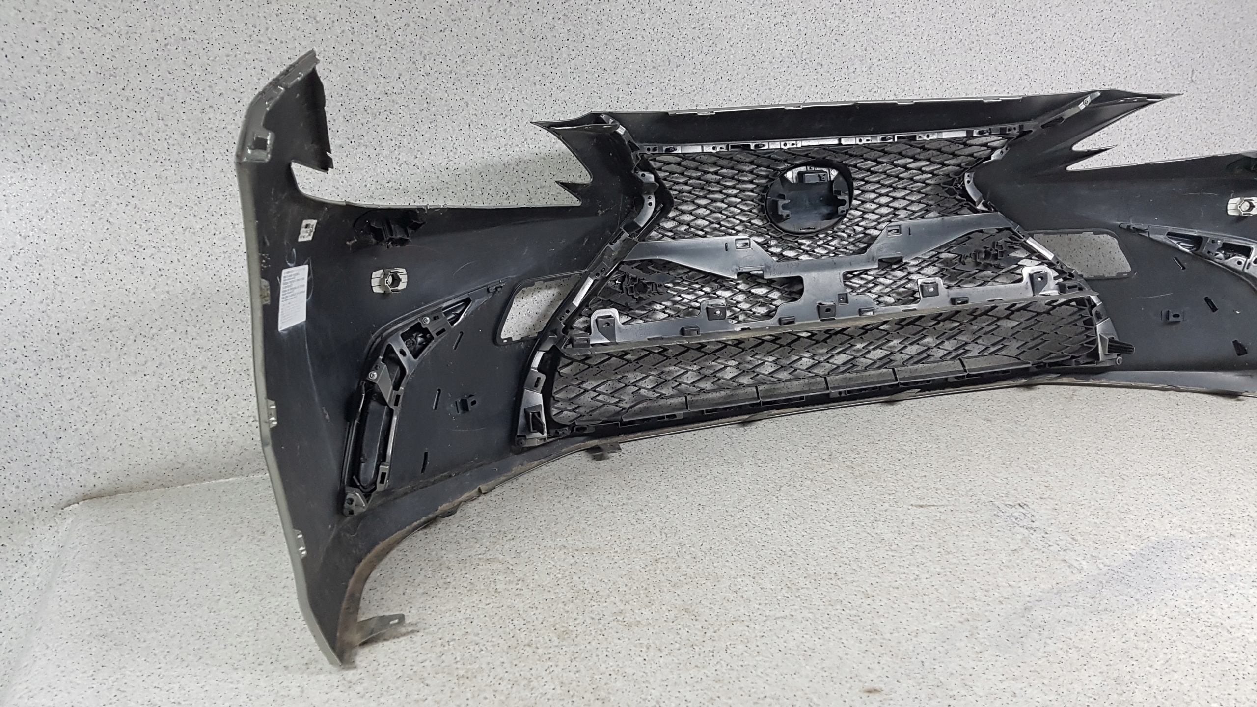 LEXUS ES F SPORT 2018 - bumper front 2087