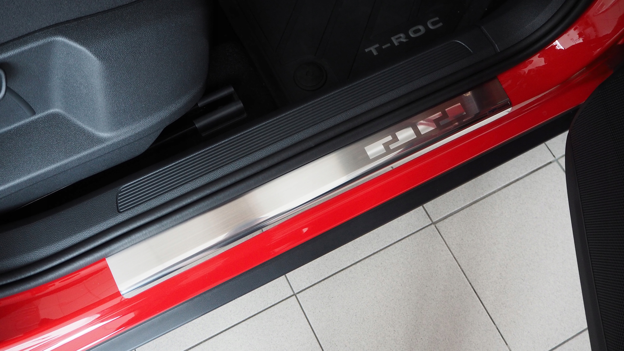 VOLKSWAGEN T ROC VW NAKLADKI LISTWY PROGOWE PROGI Manufacturer Alu frost