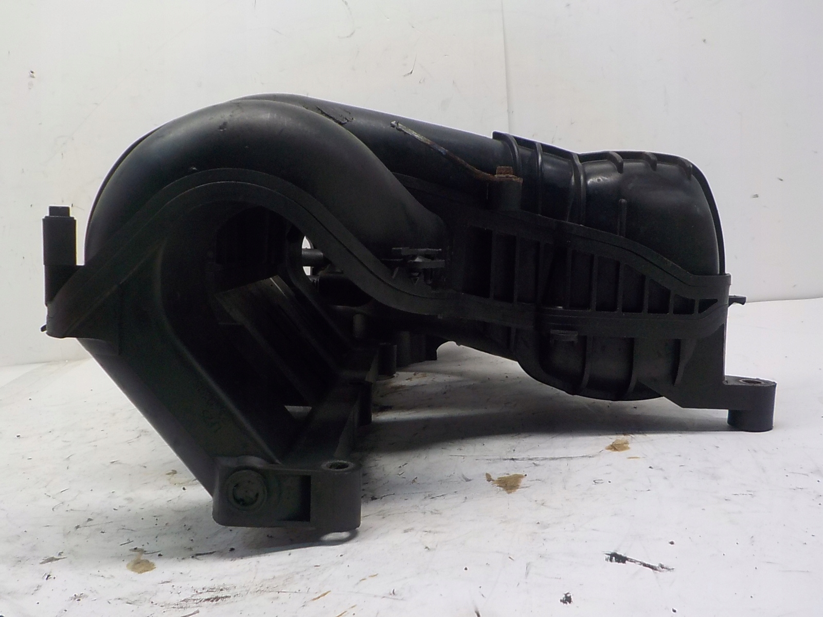 MAZDA 6 and intake manifold LF2513100 1.8 16V petrol