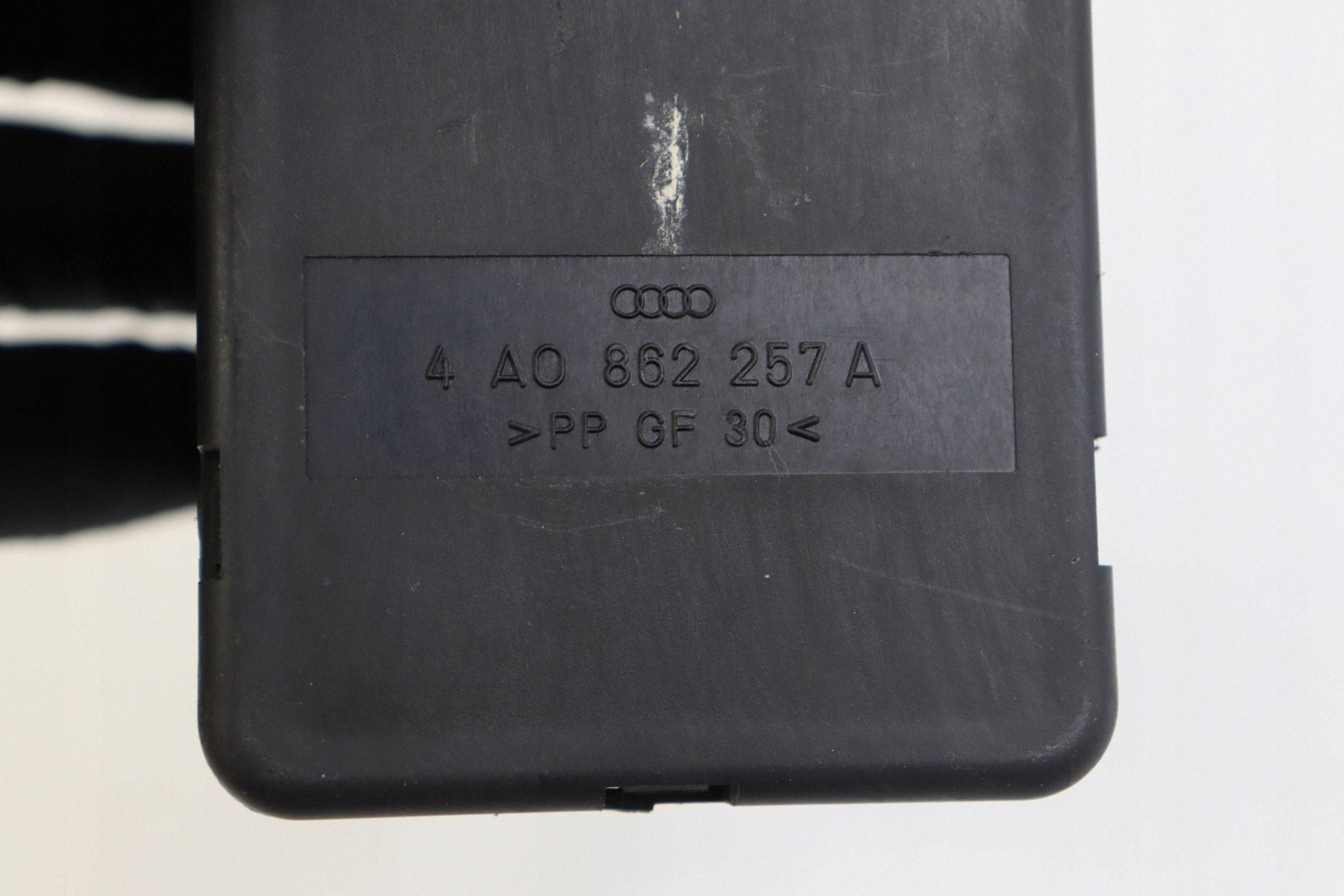 AUDI A4 B5 A3 8L 80 B4 pumpa centralnog brave 4A0862257A