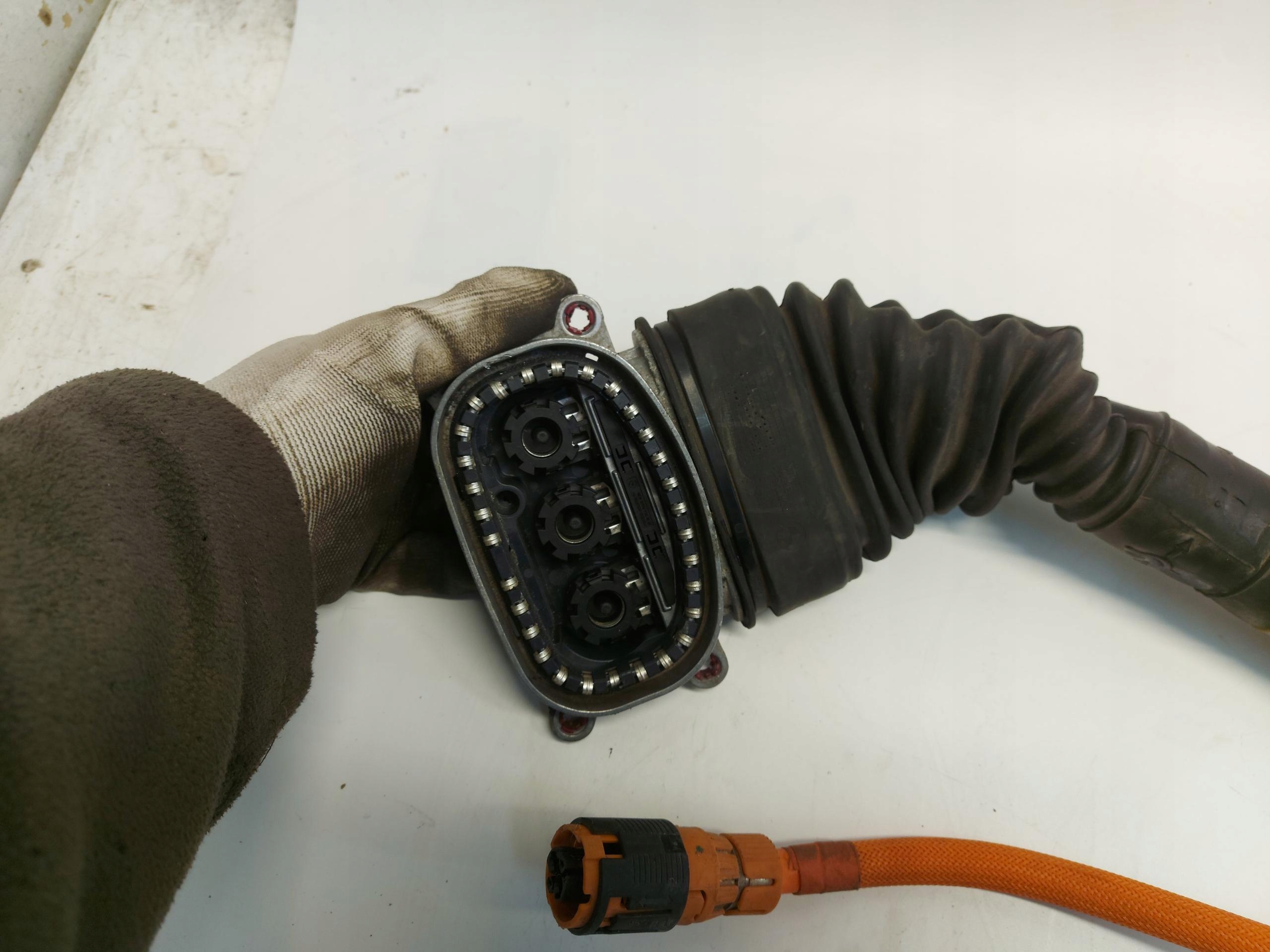 BMW G30 530E wiring electrical 6823573