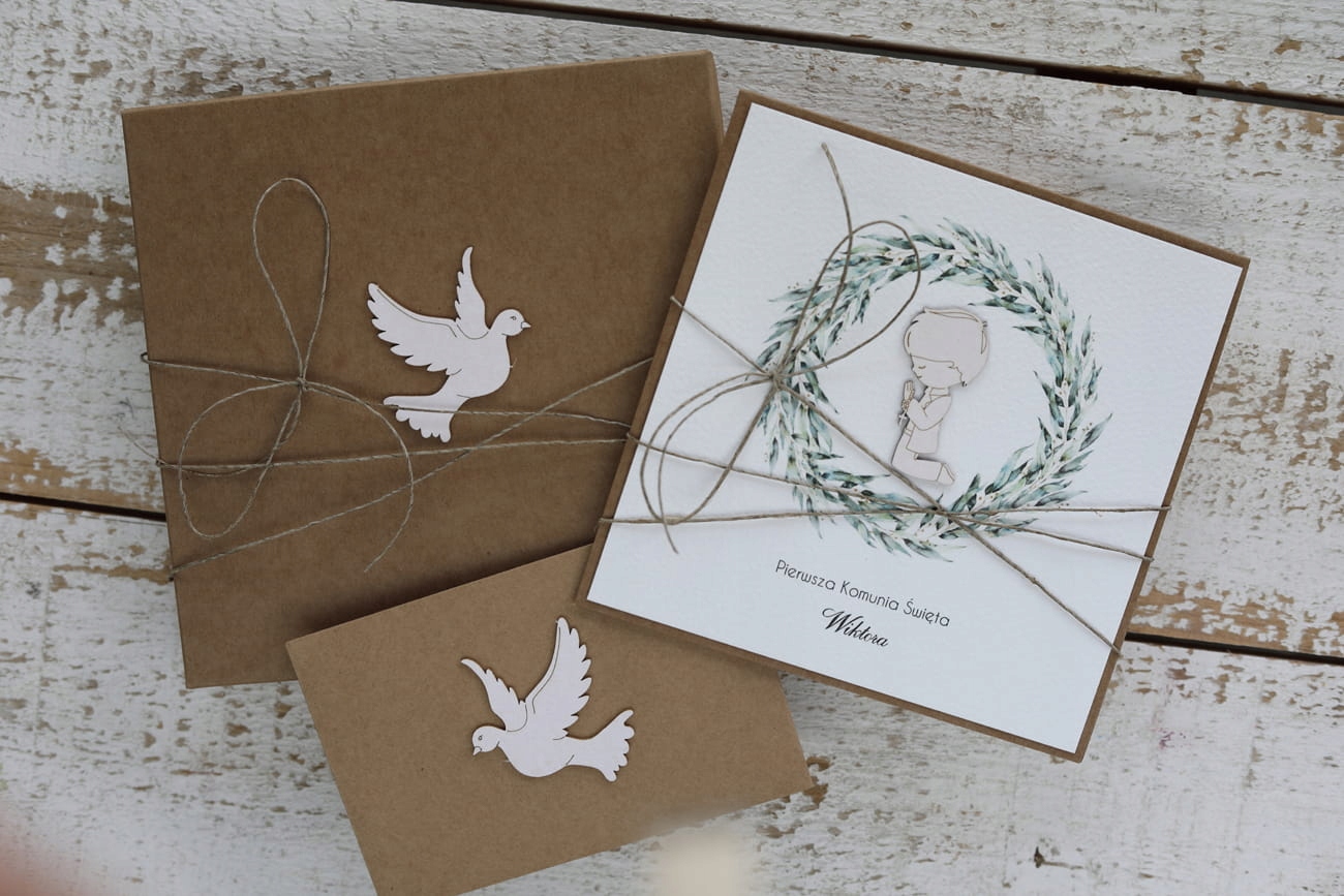 Ručně vyrobená společenská pohlednice – památka na svaté přijímání s přáním