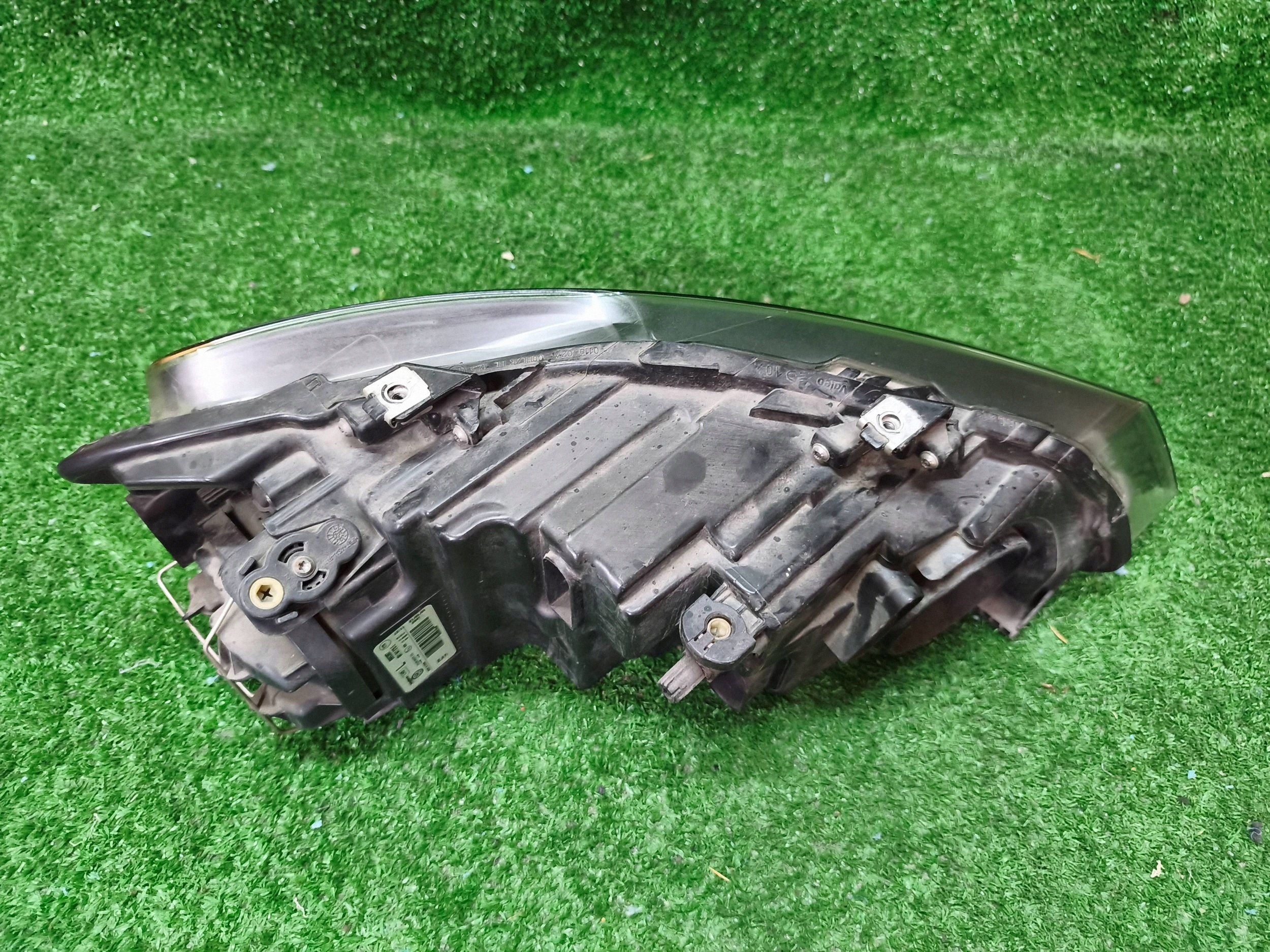 REFLEKTOR left front VW POLO V 6R 09- NR.R1411