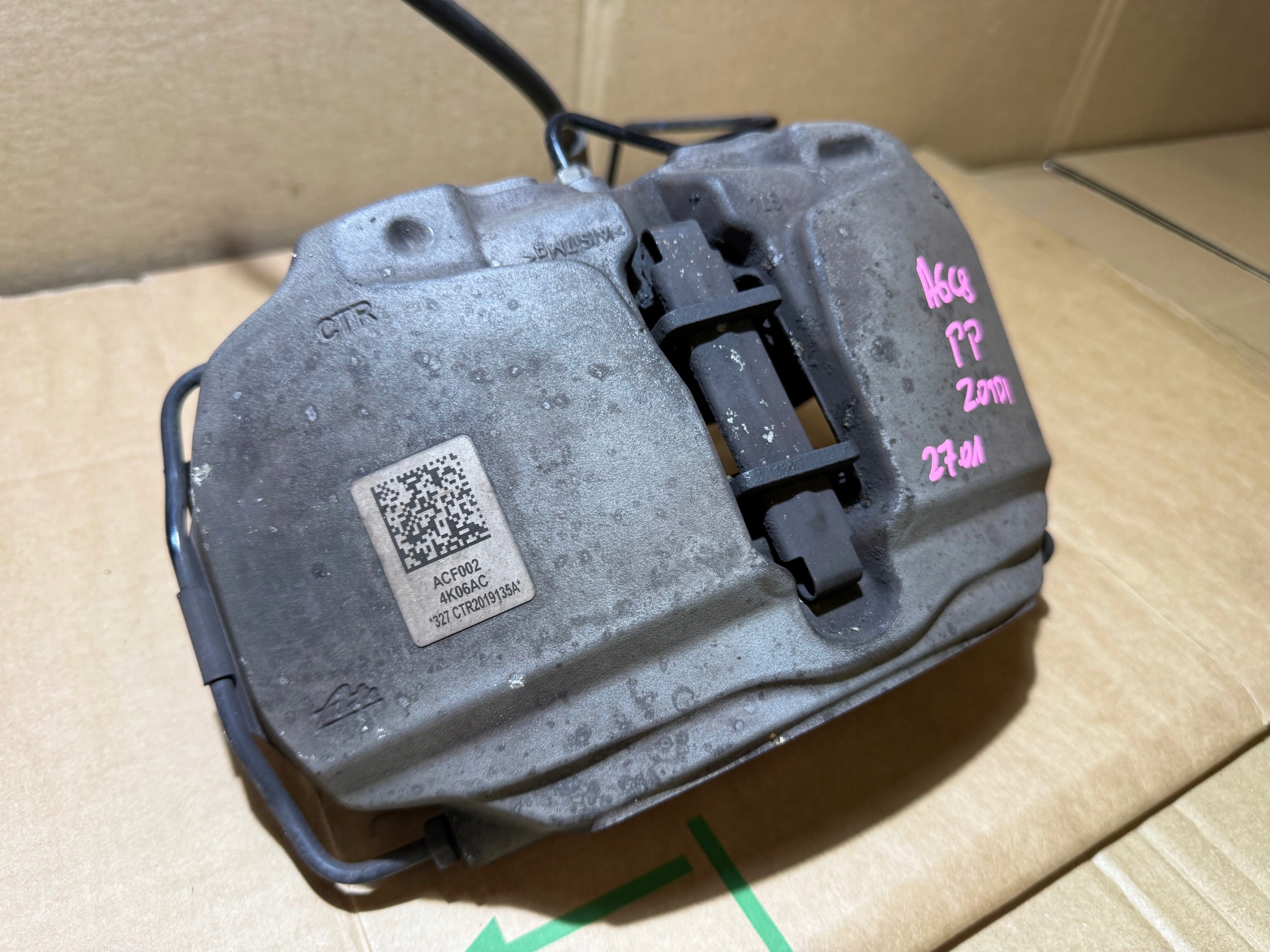 AUDI A6 C8 2.0 TDI caliper brake right front front 318MM 4K06AC