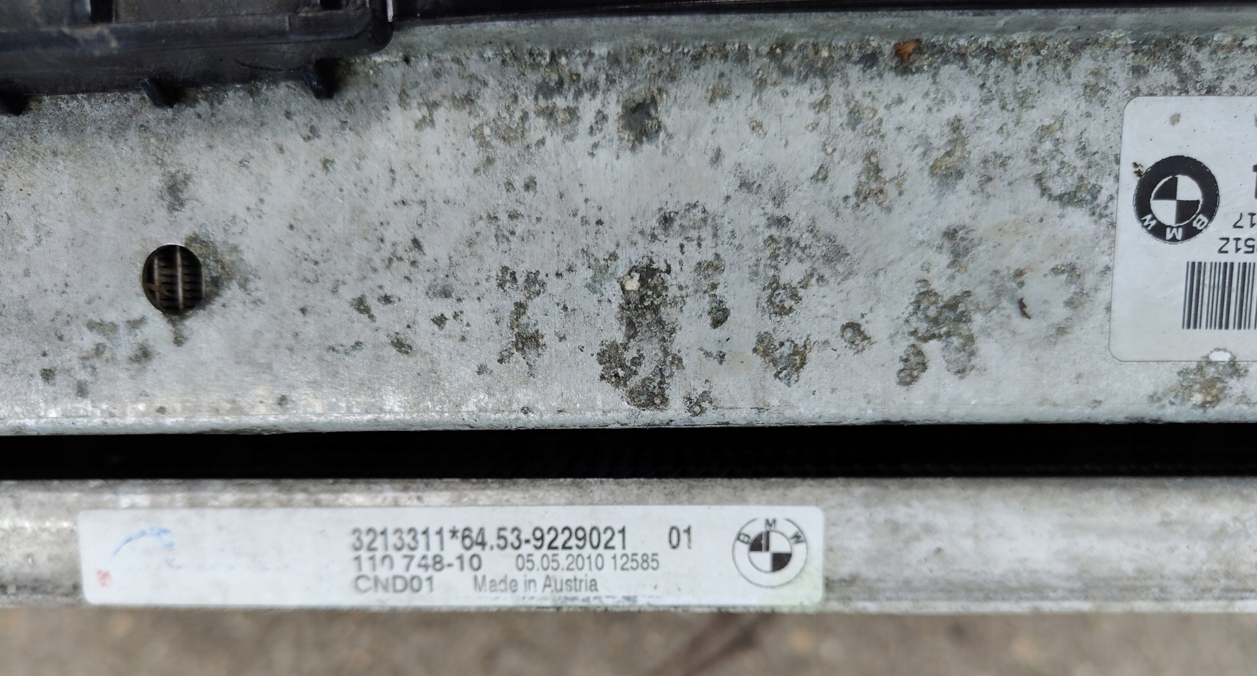 BMW E91 2.0 D 10R KOMPLET chladiče ventilátor 7801993