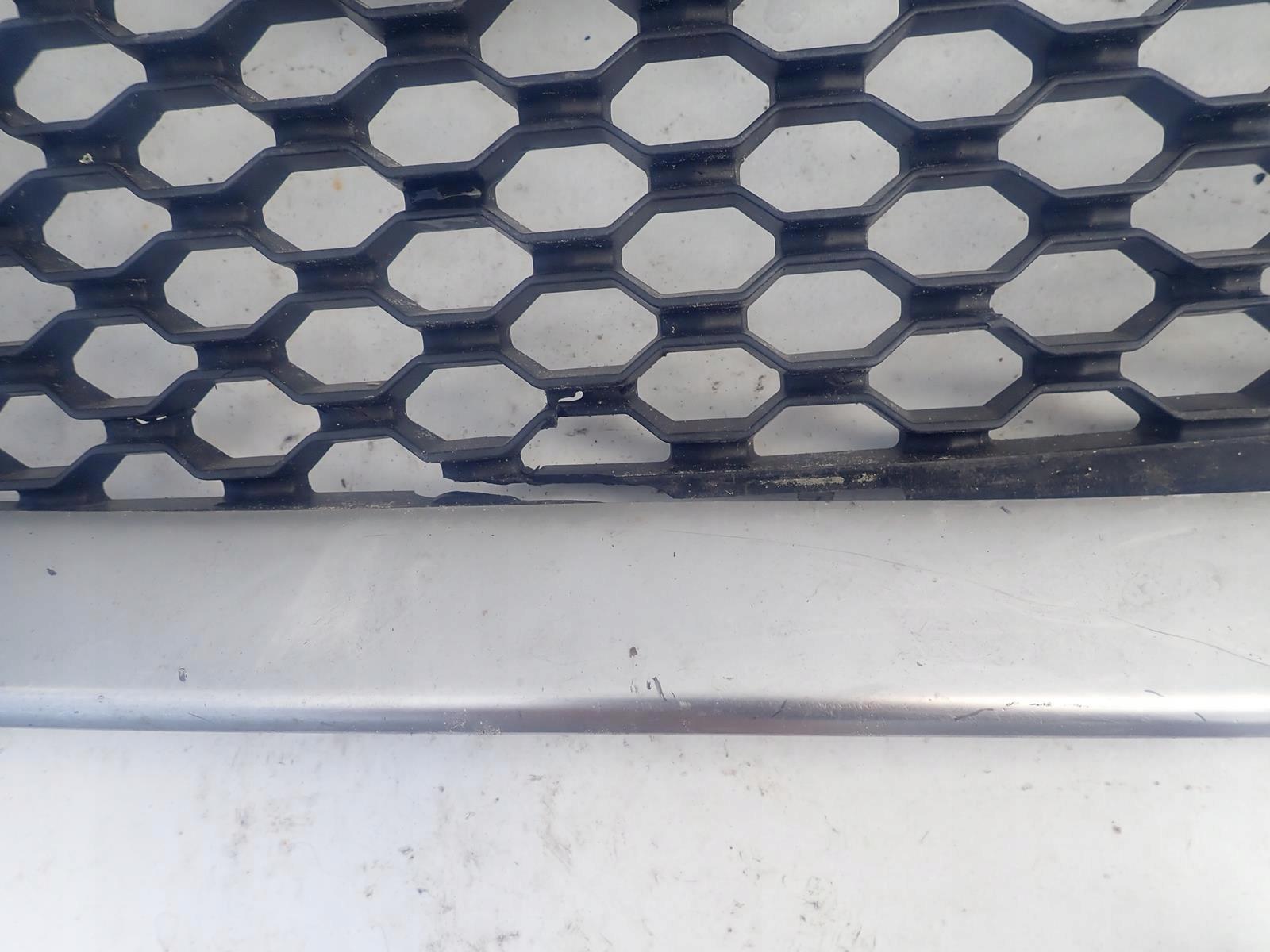 JAGUAR XF II 2 X260 15-> Grill Grill