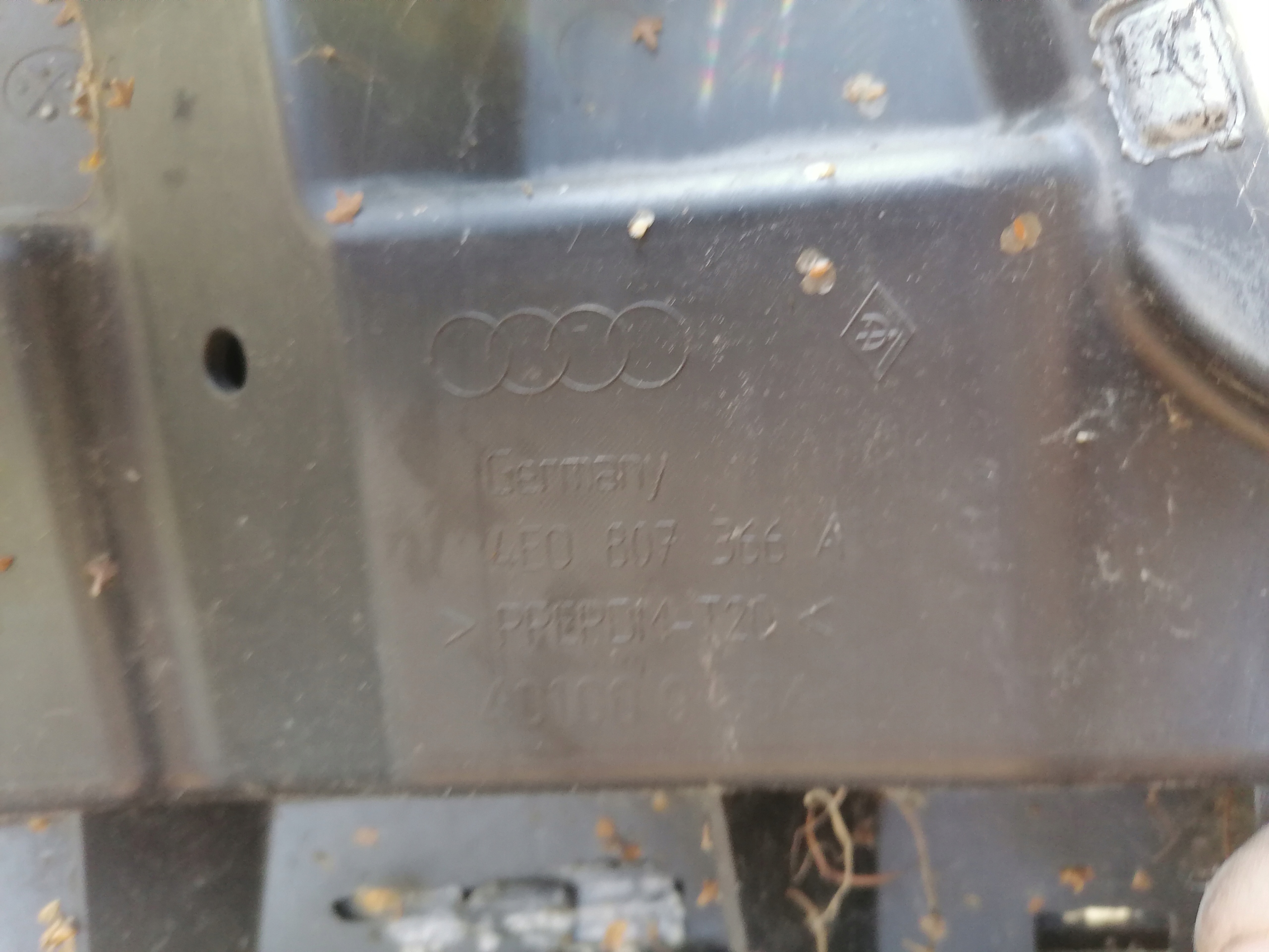 Stoßstange heck AUDI A8 D3 PDC 4E0807511A