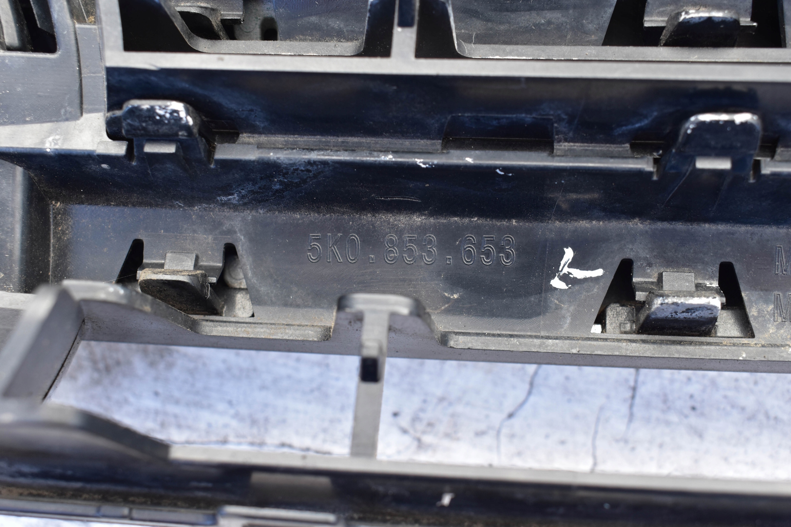 grill grille radiator VOLKSWAGEN GOLF VI 5K0853653