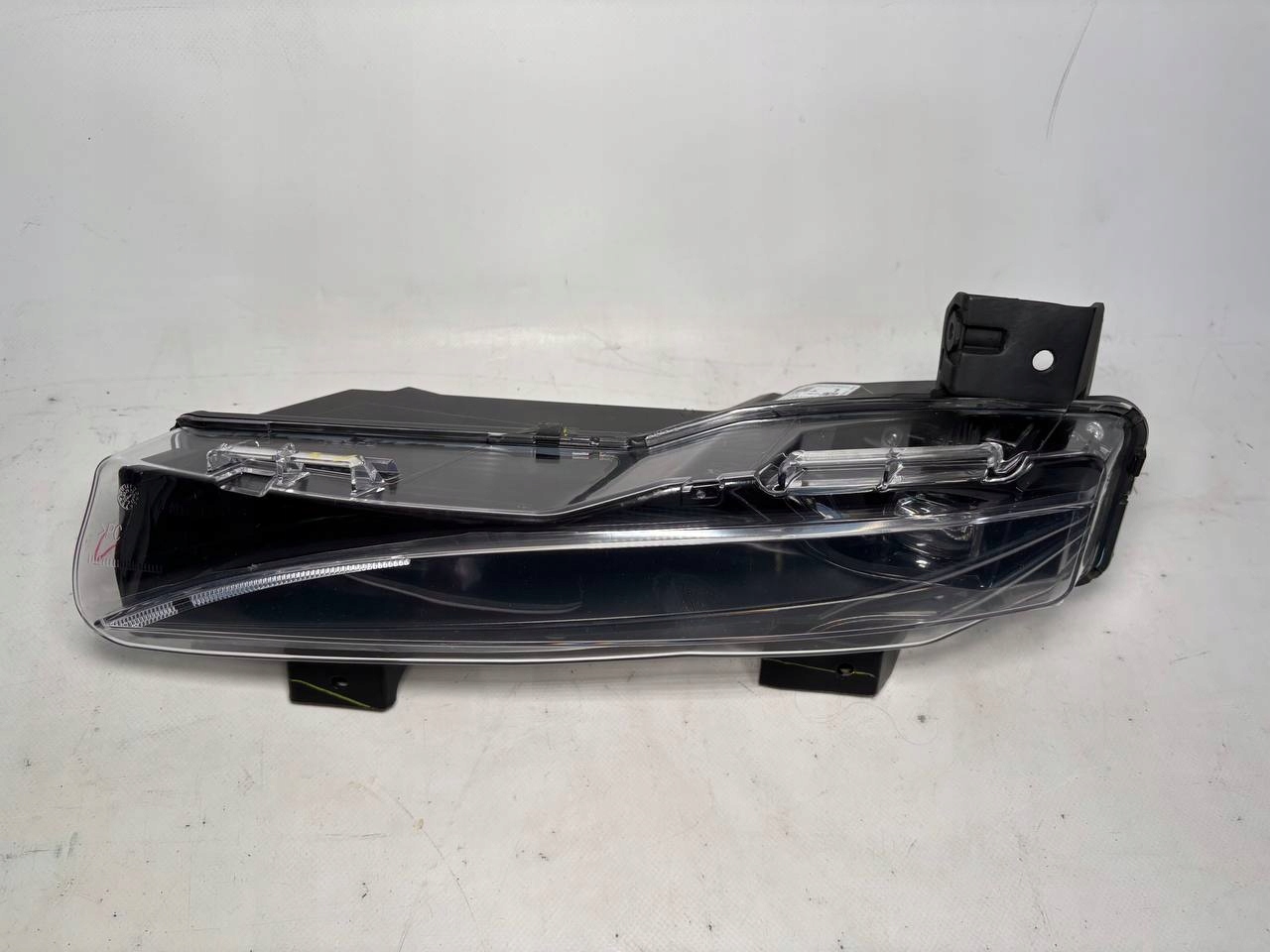 галоген левая tesla MODEL S 1649247-00-C