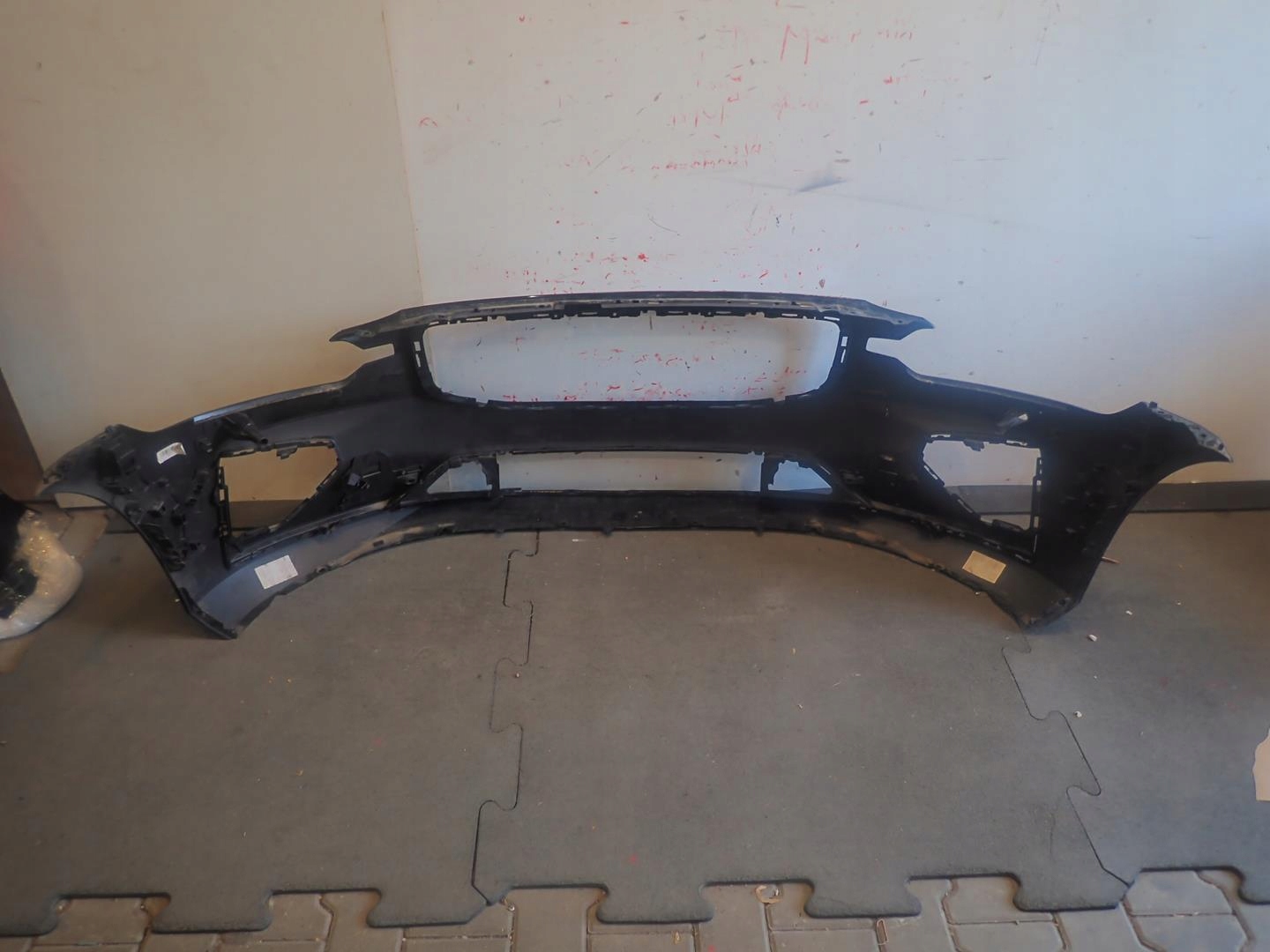 bumper front VOLVO S60 V60 II 2018- R-design