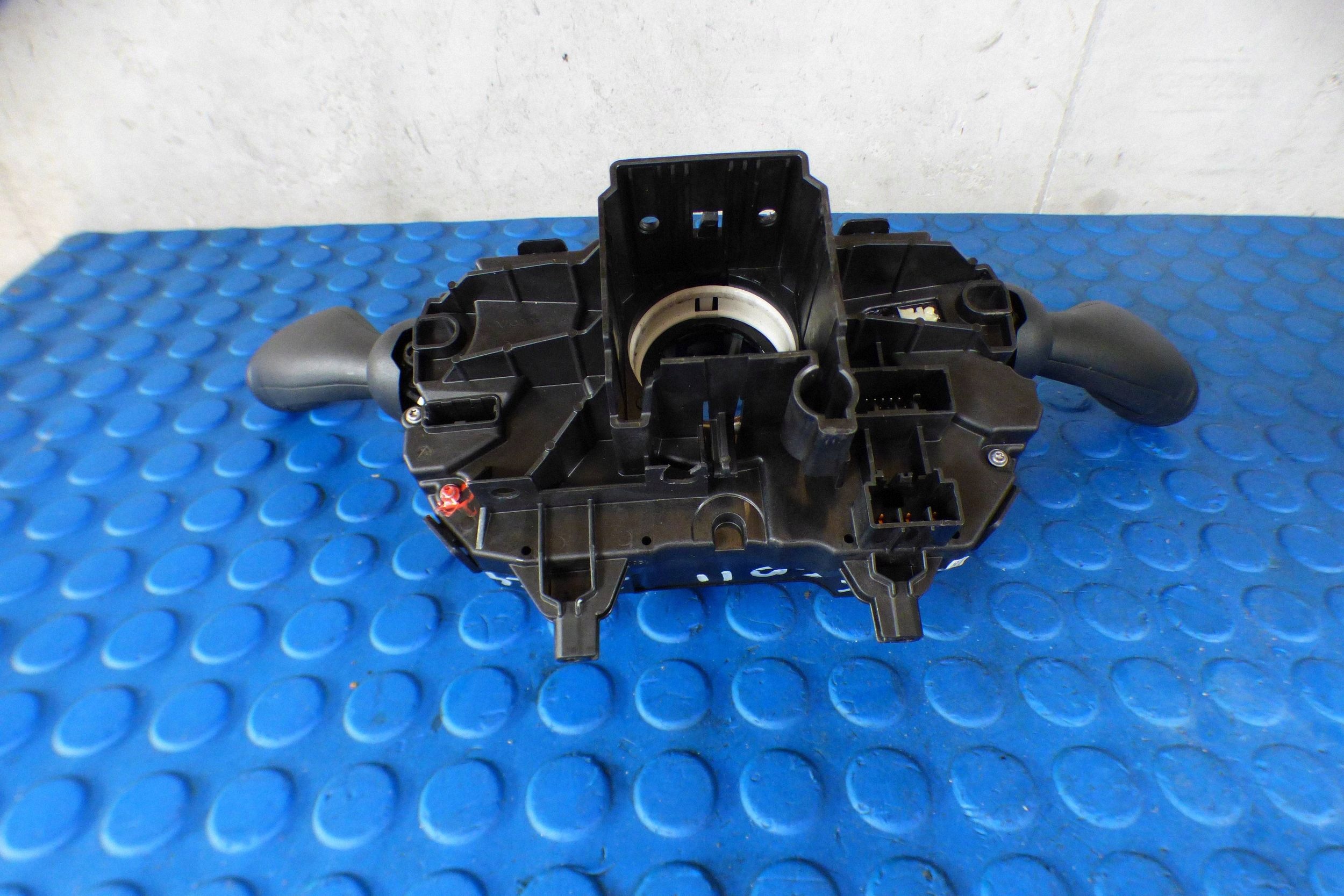 Volvo XC60 II steering wheel levers and controls ring 32350377AA
