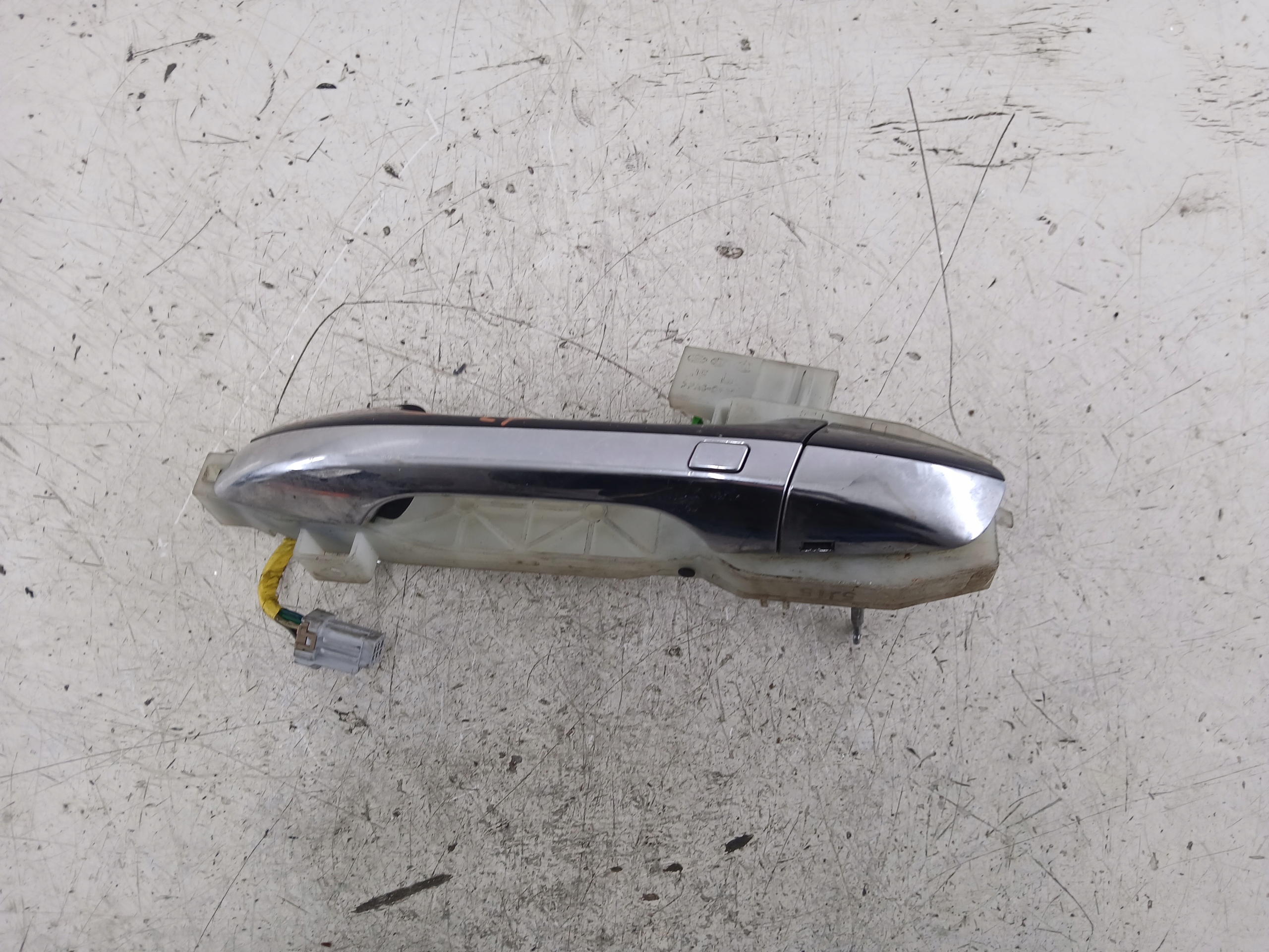 KIA OPTIMA IV handle exterior left front KEYLESS