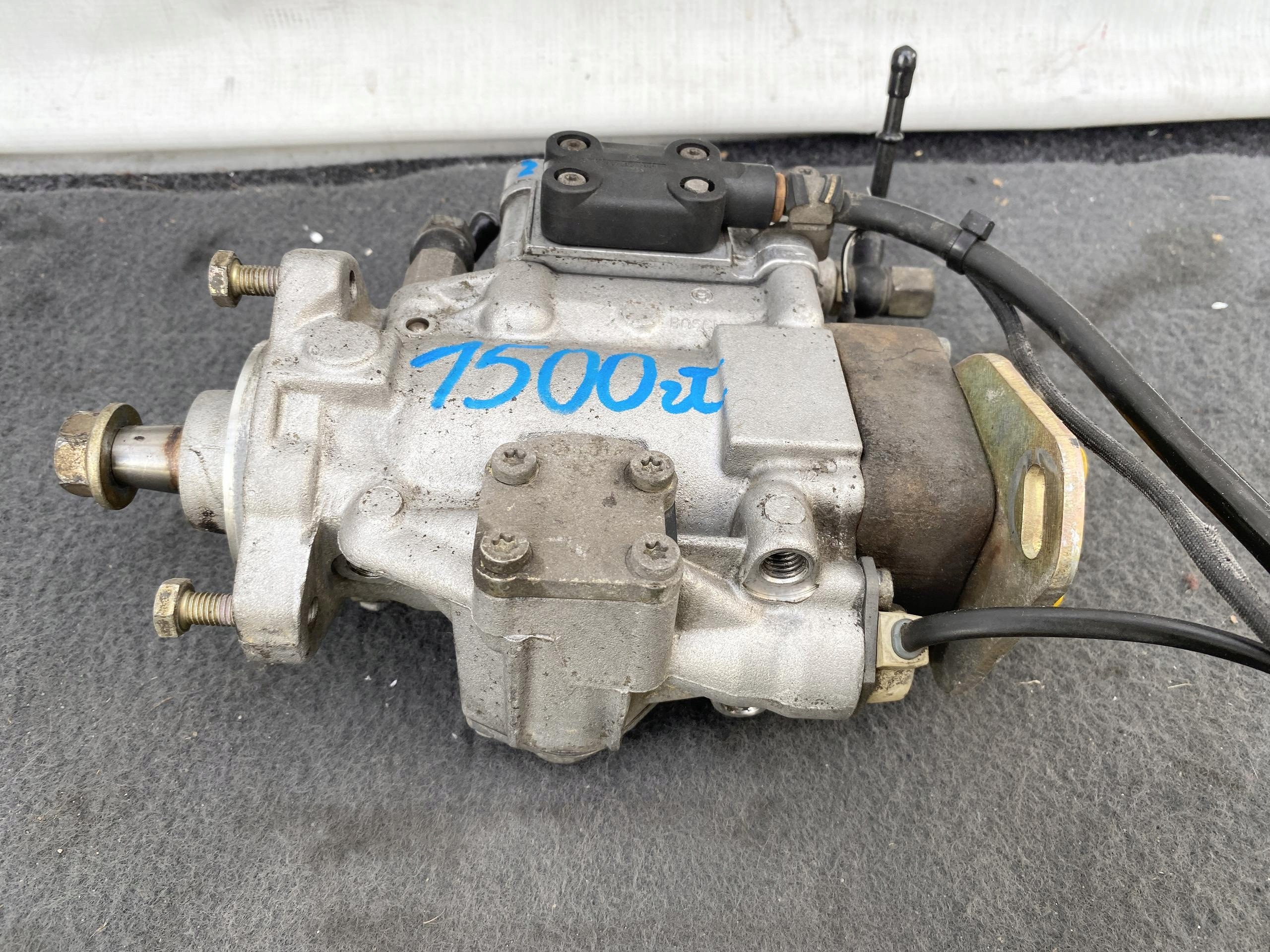 VW TRANSPORTER T4 LT 2.5 TDI 102 KM 99- Einspritzpumpe BOSCH 074130115B