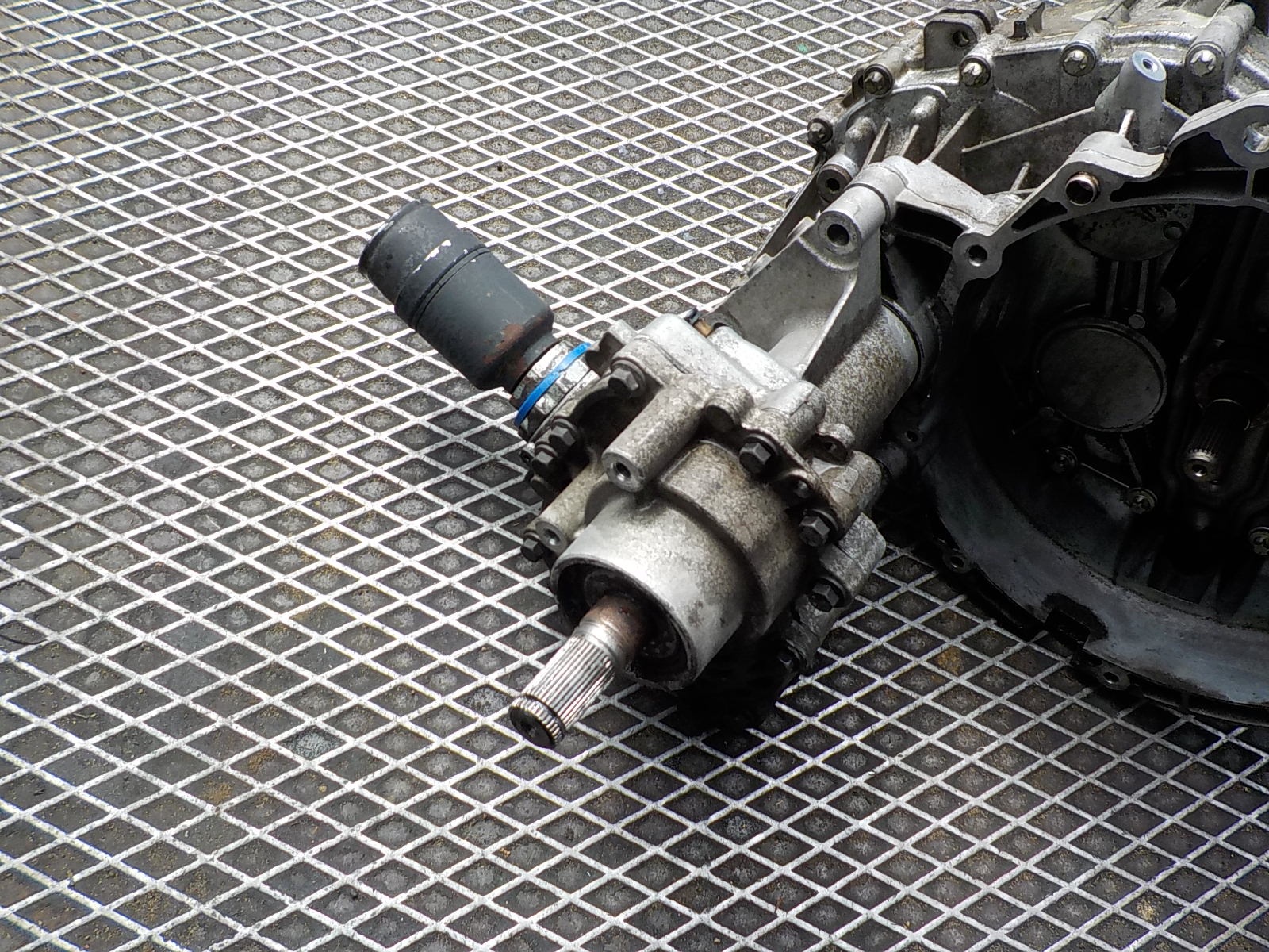 MINI R60 1.6 D ORG Getriebe 2300.9803237-08