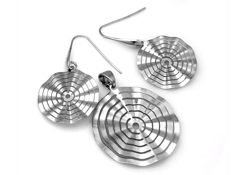 Stříbrný komplet 925, přívěsek s náušnicemi z ažurových plechů, nádherný