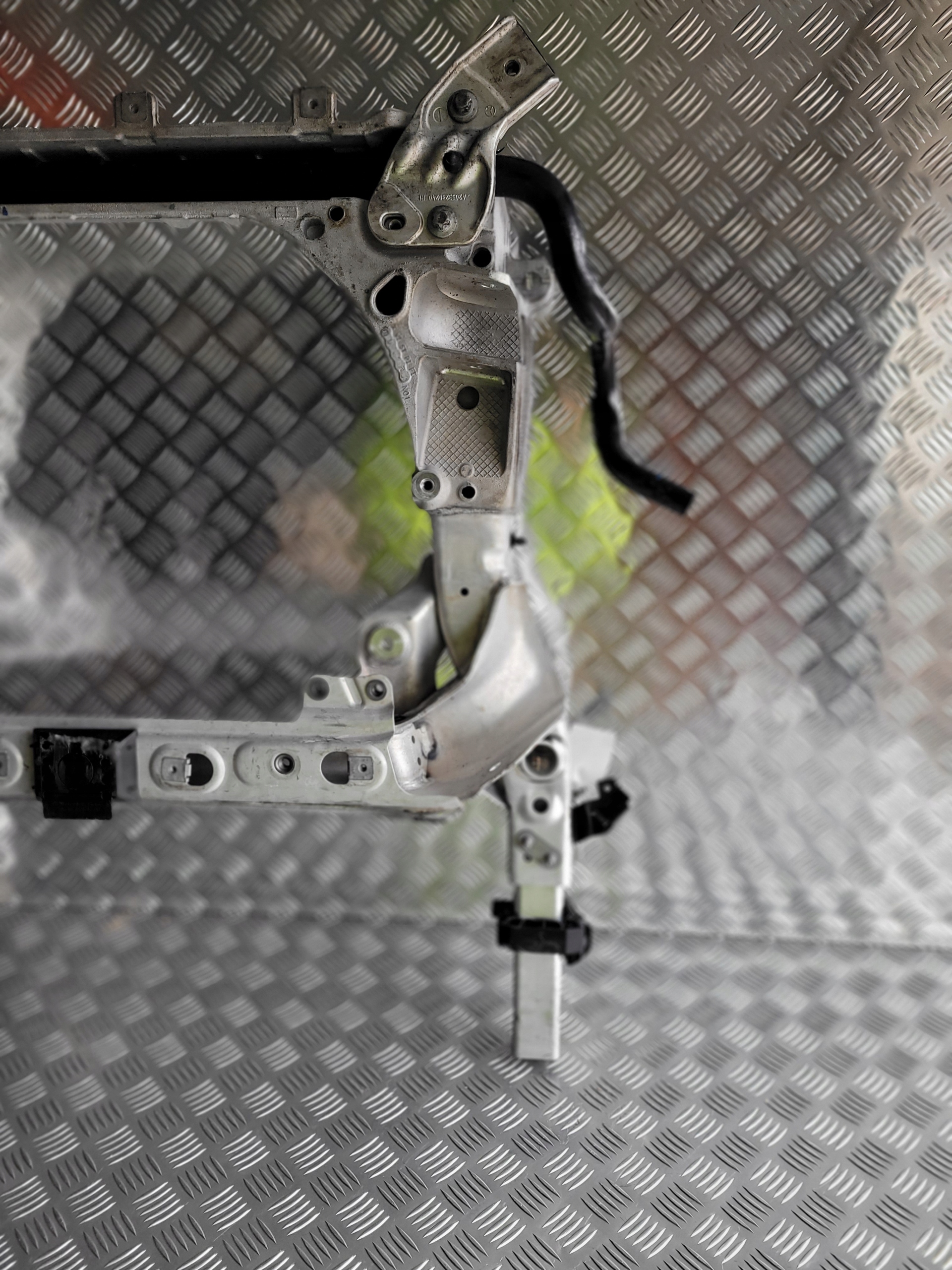 MERCEDES C253 2023 рама подрамник балка оригинал