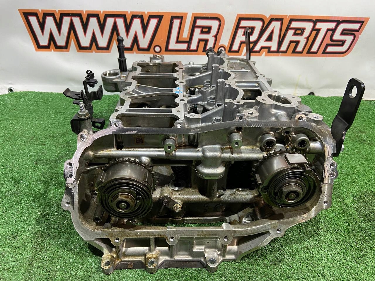 GŁOWICA 2.0B KOMPLET RANGE ROVER VELAR L560 H4P3-6C032-AB Producent części Land Rover OE