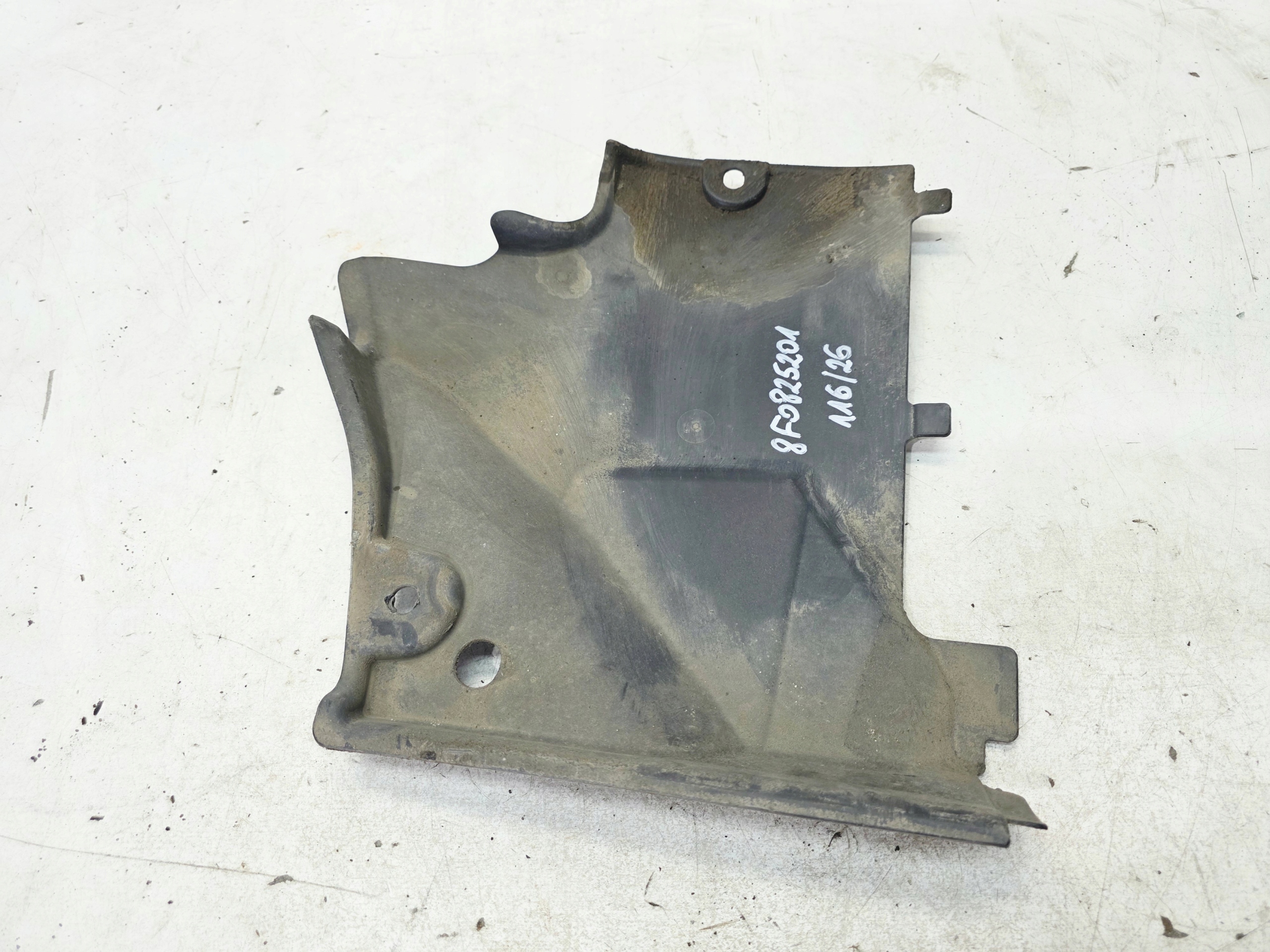 cover chassis left MALA AUDI A5 8F CABRIO 8F0825201 116/26