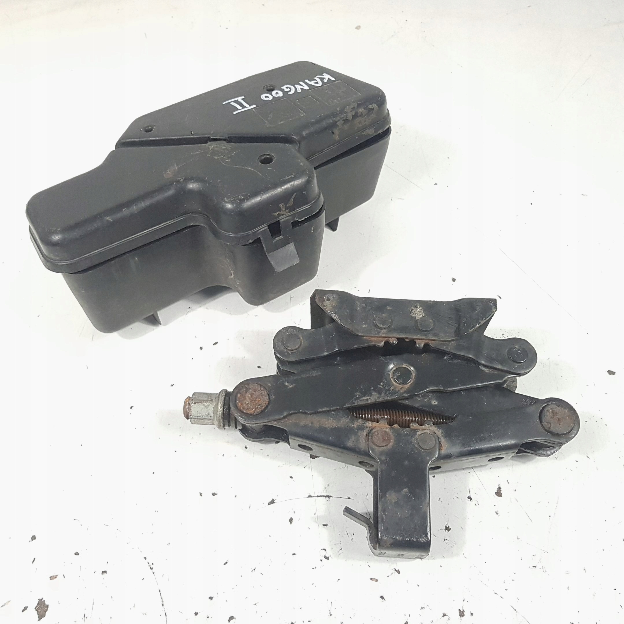 LEWAREK PODNOSNIK RENAULT KANGOO II Kod producenta 0000