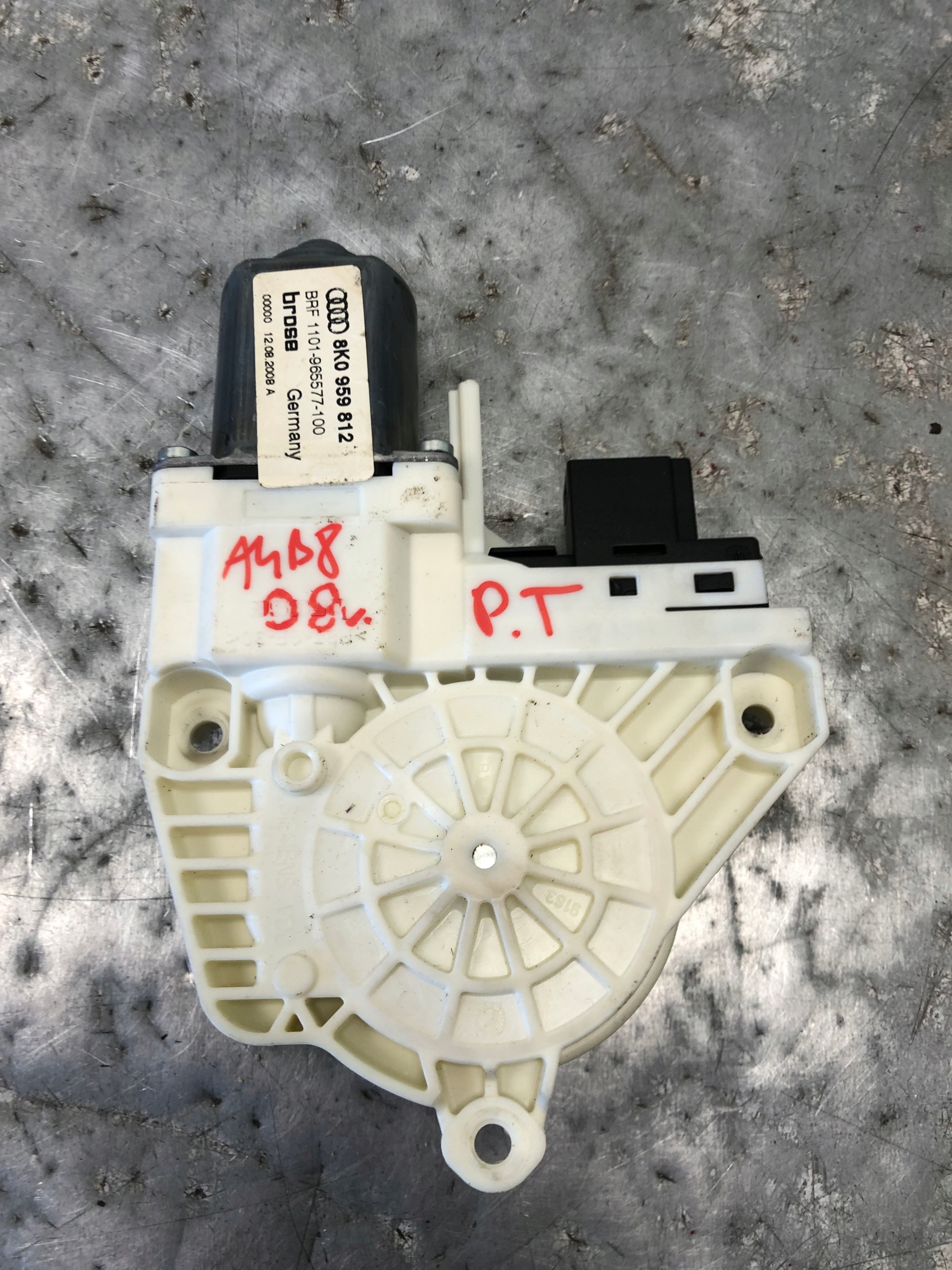 mini motor windows right rear part AUDI A4 B8 8K0959812