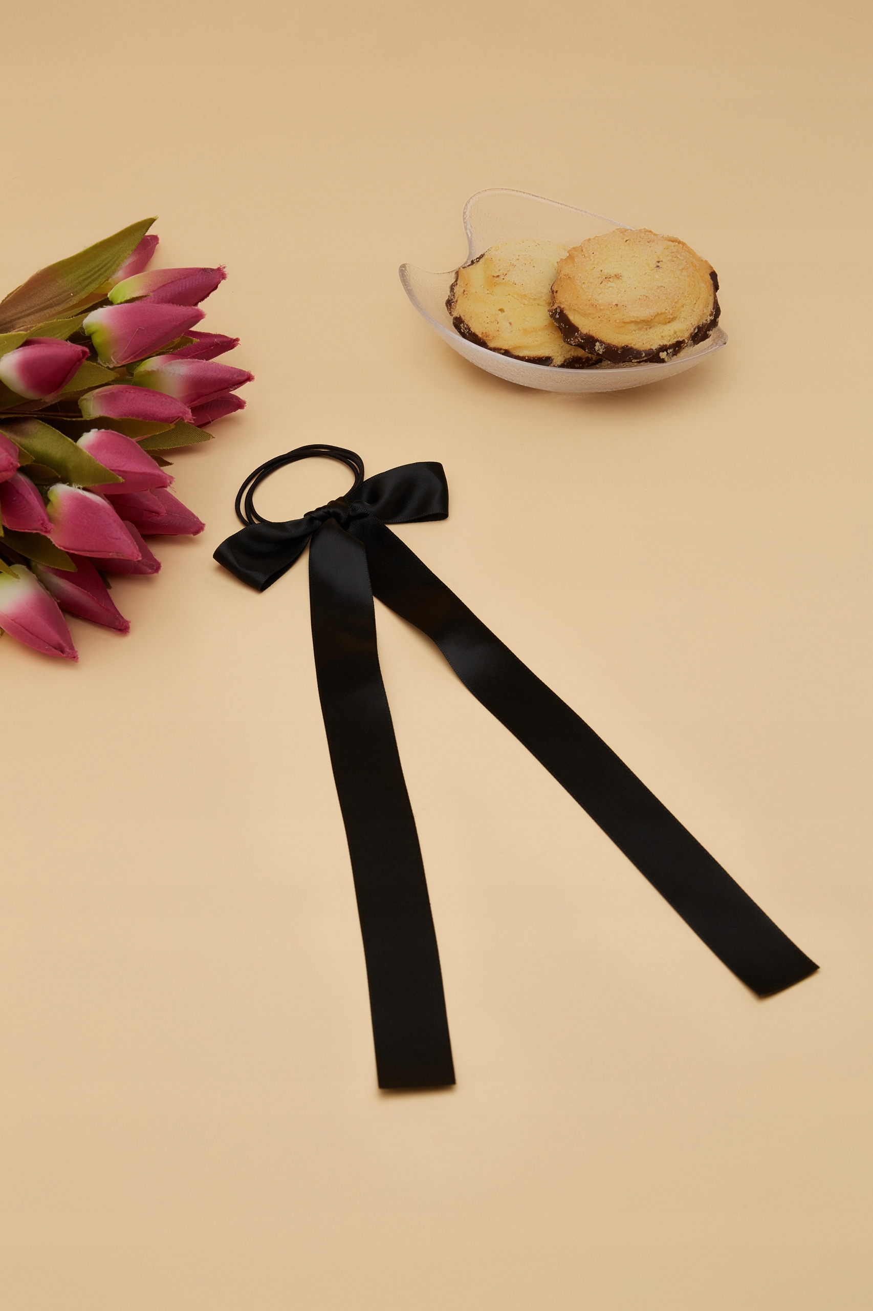 Pojedyncza gumka z kokardą czarny 1 szt. Marka Inna marka