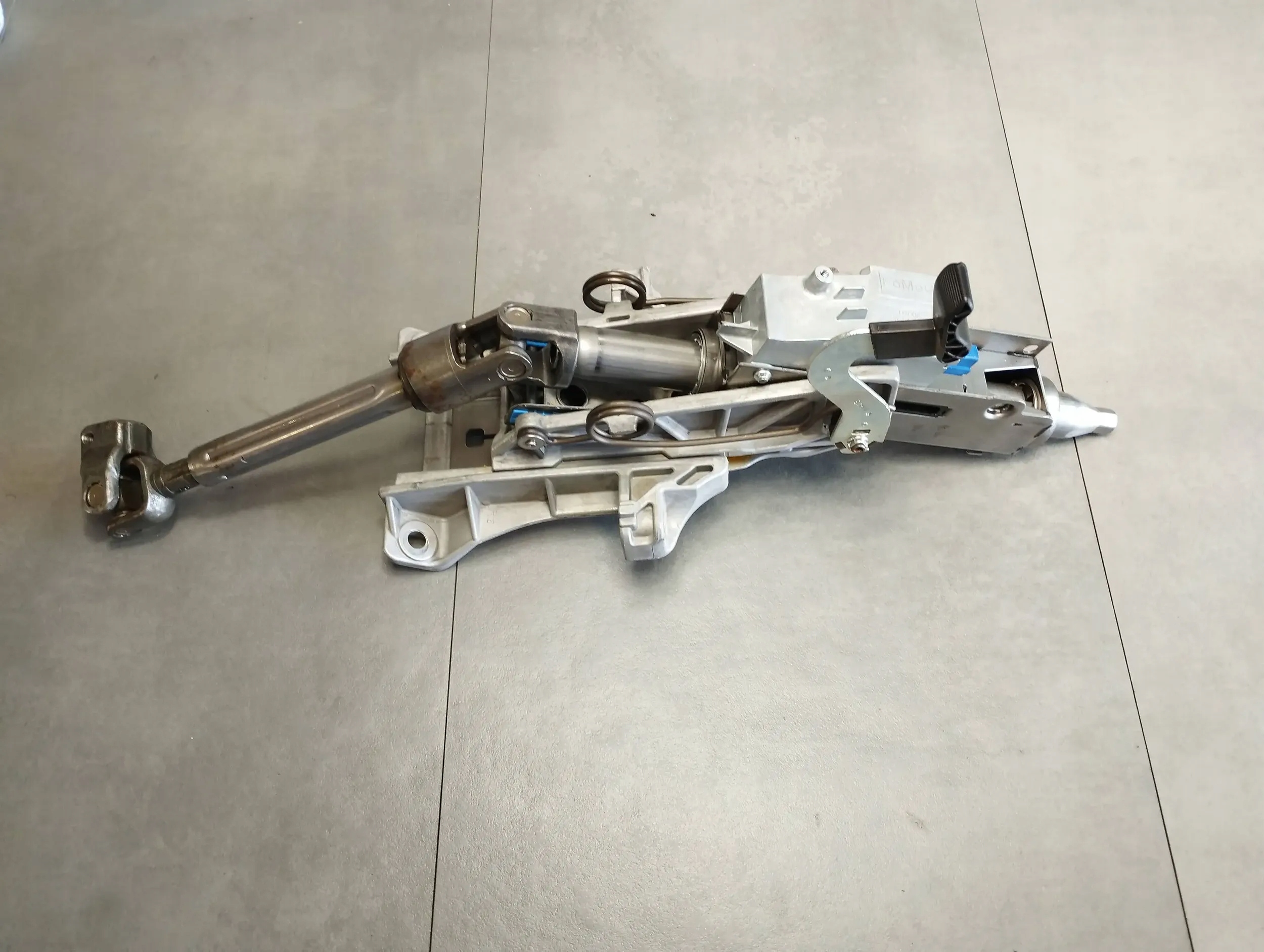 Ford Mondeo MK5 steering wheel rod DG9C3G506C2M