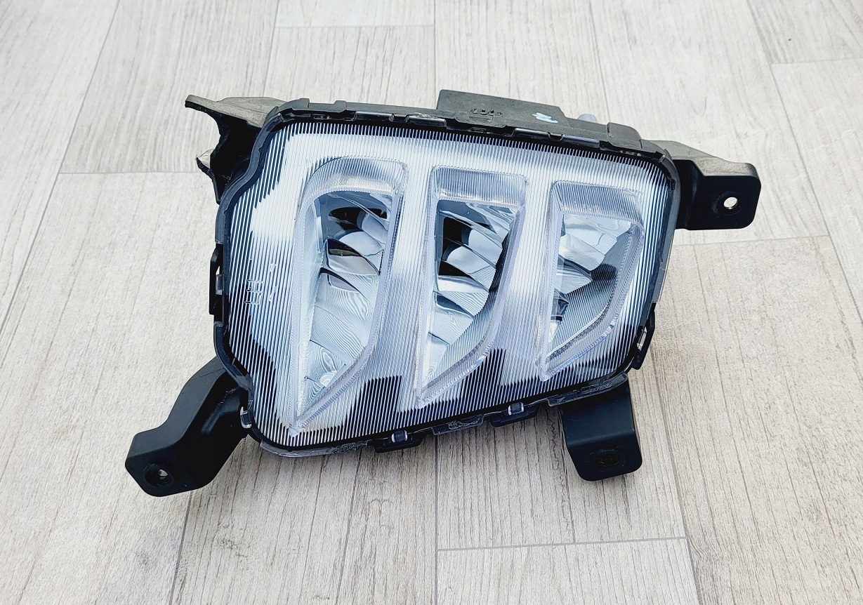 KORANDO 2022 левый свет Передний