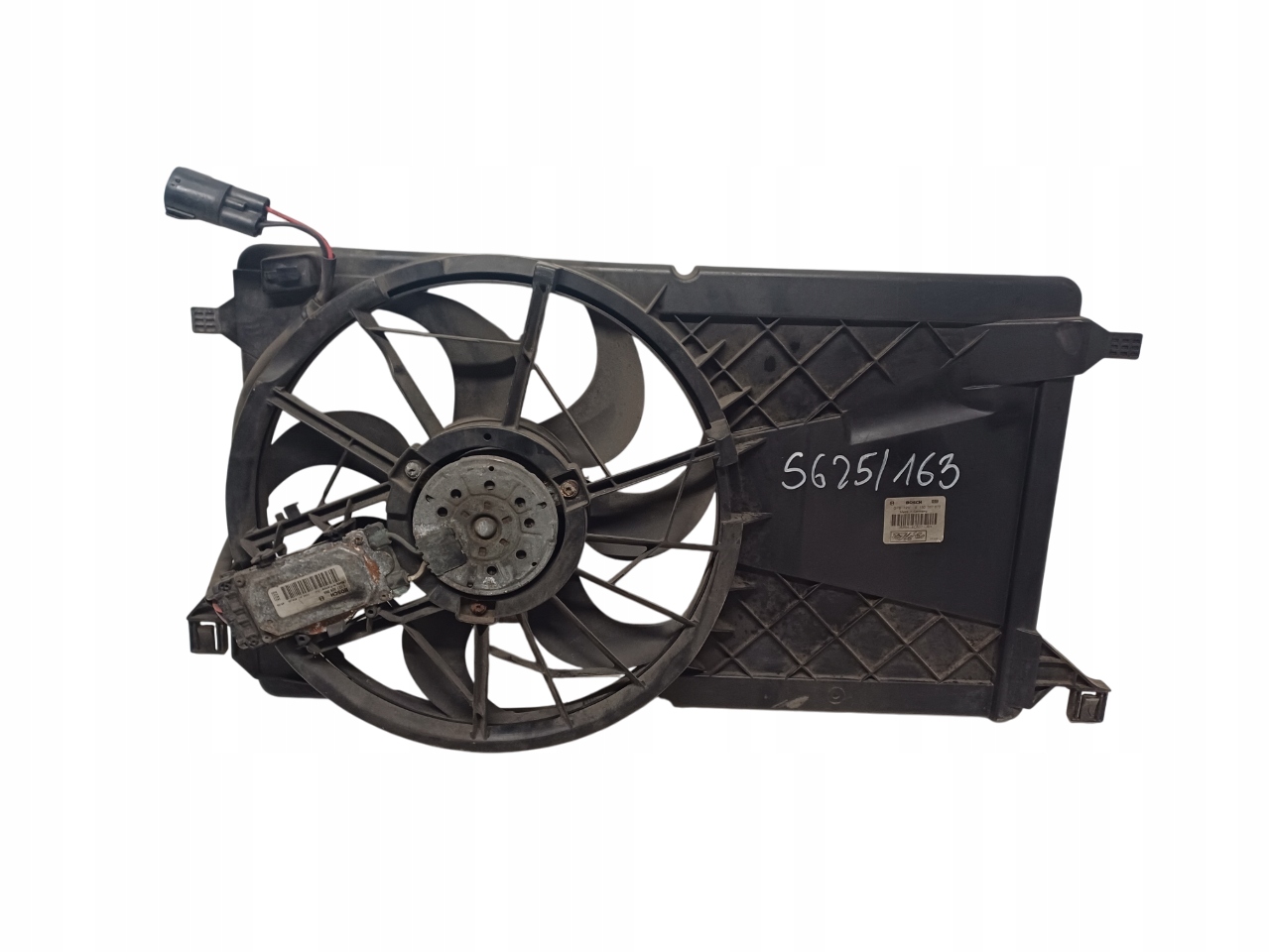 VOLVO C30 06- WENTYLATOR CHŁODNICY 3M5H8C607