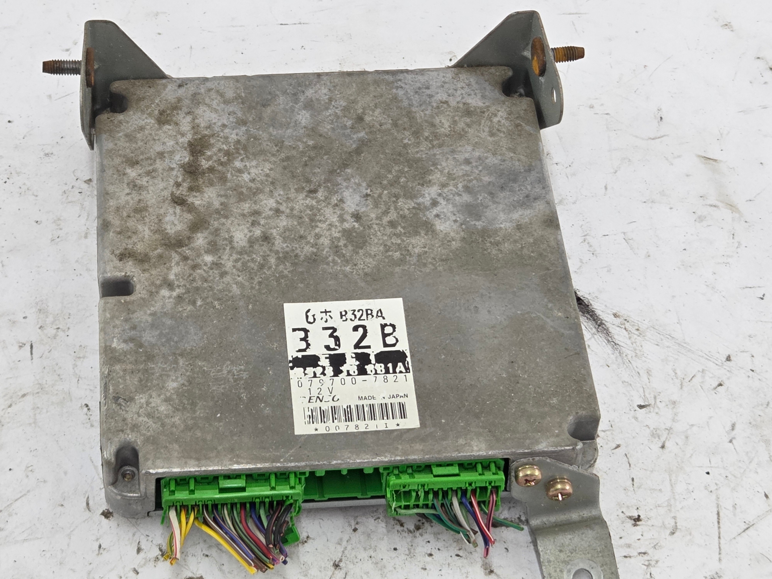 MAZDA 323F BJ 1.3 control unit of the engine 079700-7821