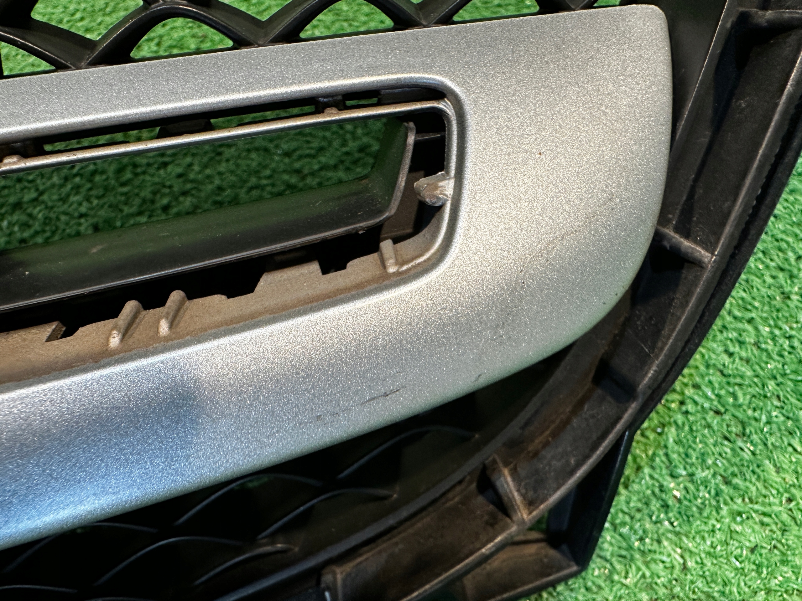 Mercedes-Benz GLA W156 Kühlergrill FRONTGRILL Kühlergitter - Thumbnail 4