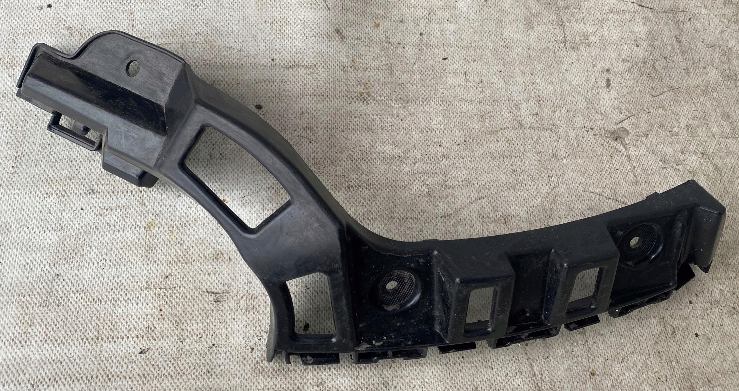 bumper bracket left rear part SKODA CITYGO UP 1S6807393D